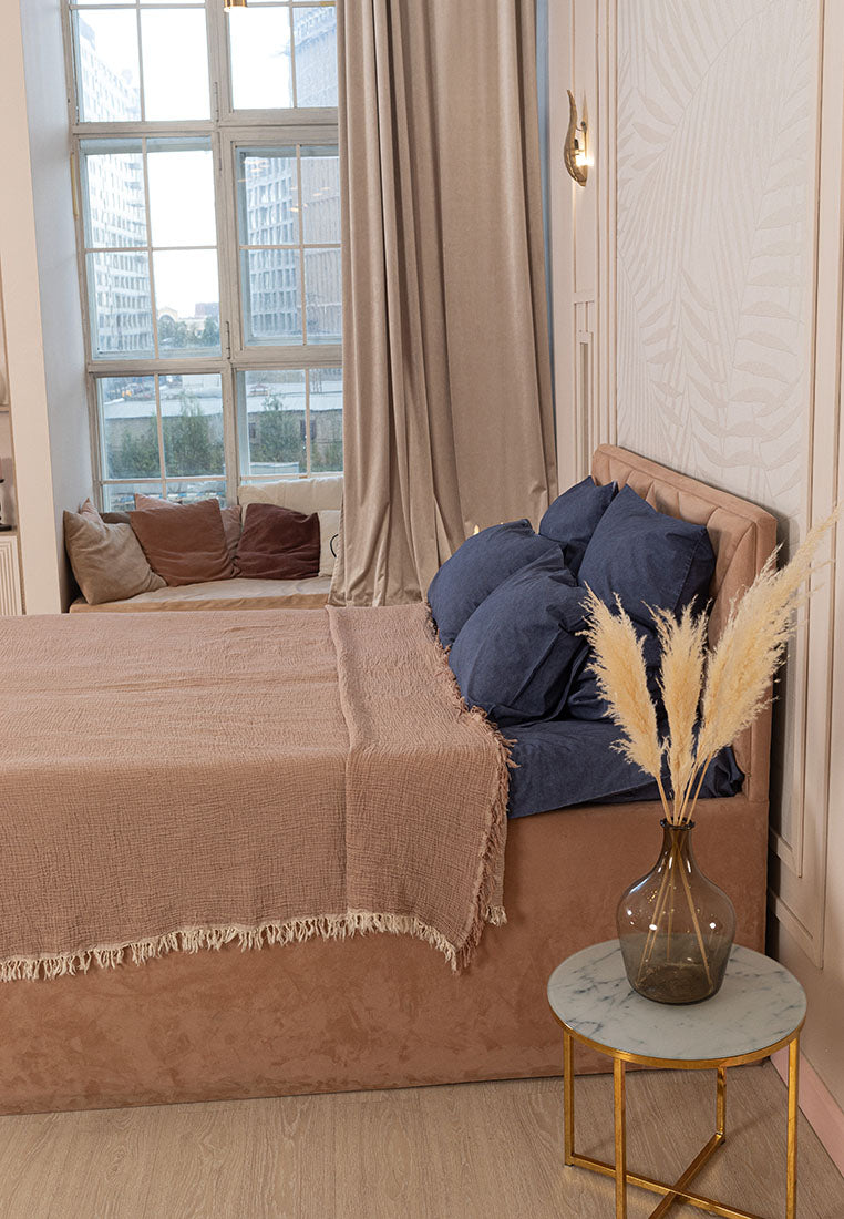 Premium muslin bedspread 240x260 cm - 100% cotton - extra soft cotton blanket as a cuddly blanket, bed throw, sofa throw, couch throw - warm sofa blanket