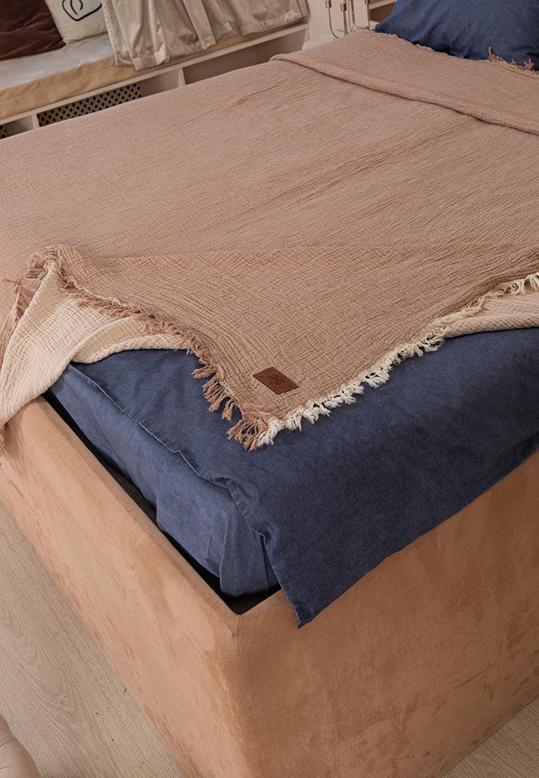 Premium muslin bedspread 240x260 cm - 100% cotton - extra soft cotton blanket as a cuddly blanket, bed throw, sofa throw, couch throw - warm sofa blanket