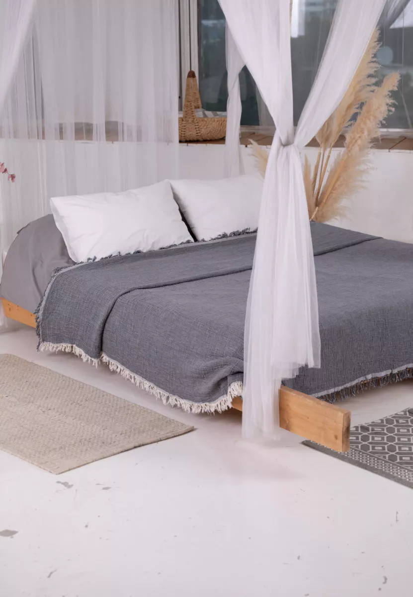 Premium Musselin Tagesdecke 240x260 cm - 100% Baumwolle - extraweiche Baumwolldecke als Kuscheldecke, Bett-Überwurf, Sofa-Überwurf, Couch-Überwurf - warme Sofa-Decke