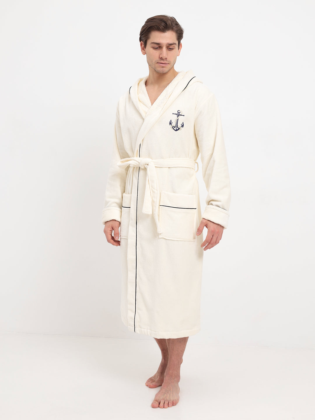 Herren Bademantel aus Baumwoll-Velour mit Kapuze und feiner Anker Steickerei Design LMS-6145 Creme