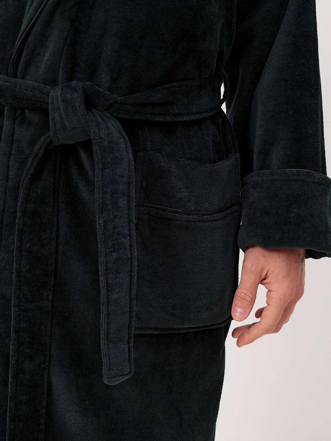 Noble shawl collar men's bathrobe made of high-quality cotton in velour