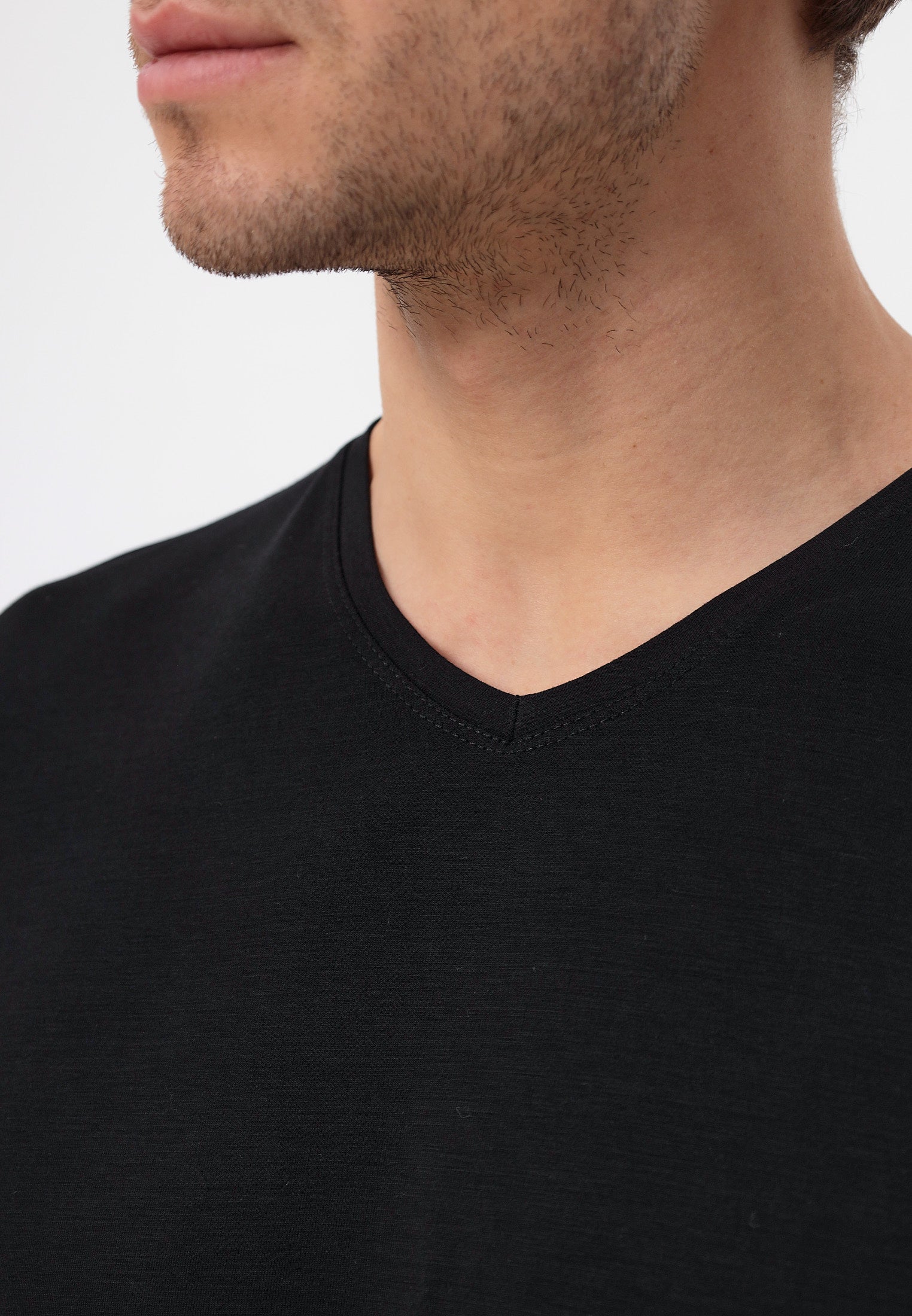 Zweiteiliges Herren Pyjama Set - Kurzarm Shirt aus Bambusviskose und kurze Karierte Pyjamahose aus hochwertiger Baumwolle