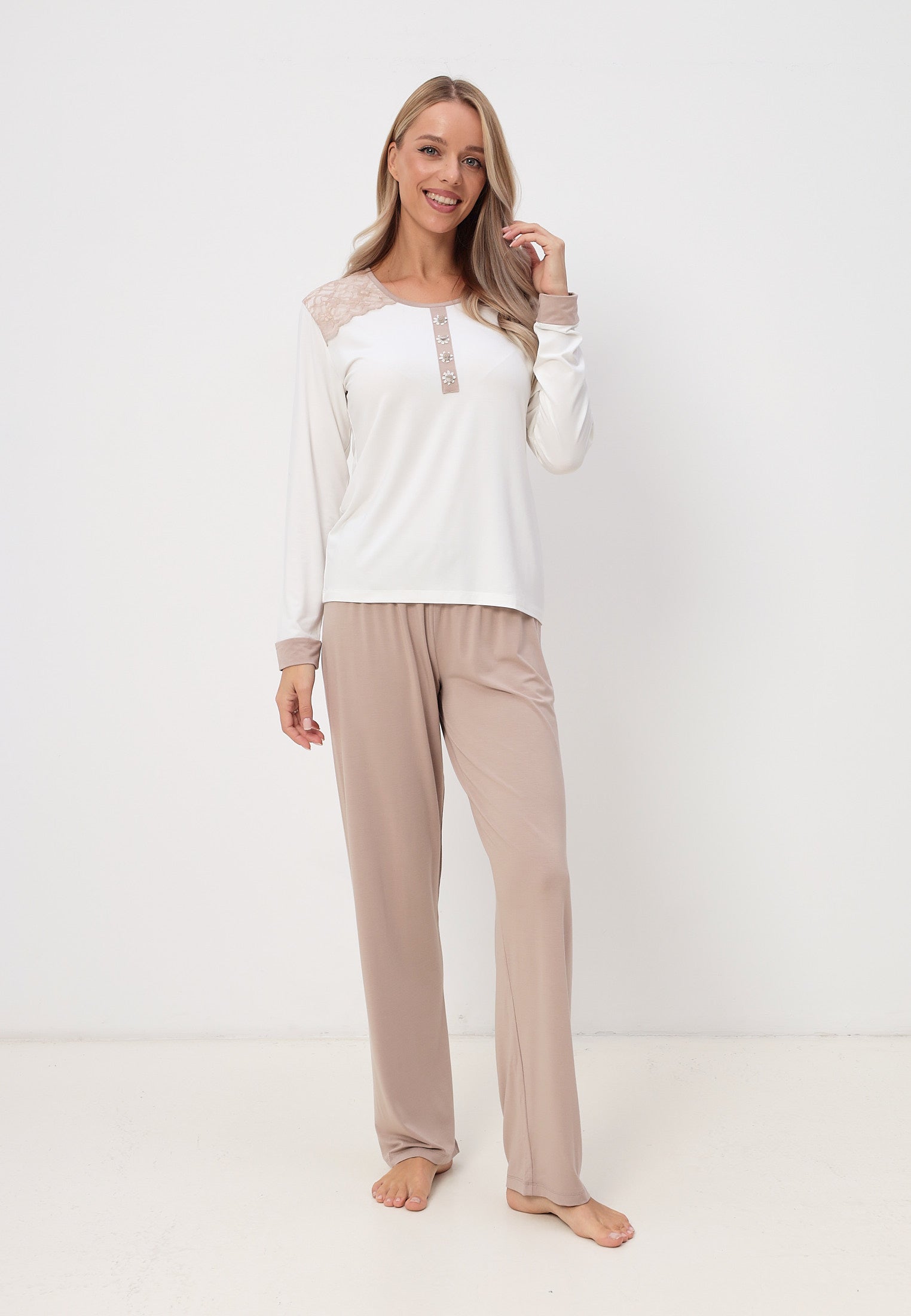 Damen Pyjama Set aus Bambusviskose mit Spitze an den Schultern