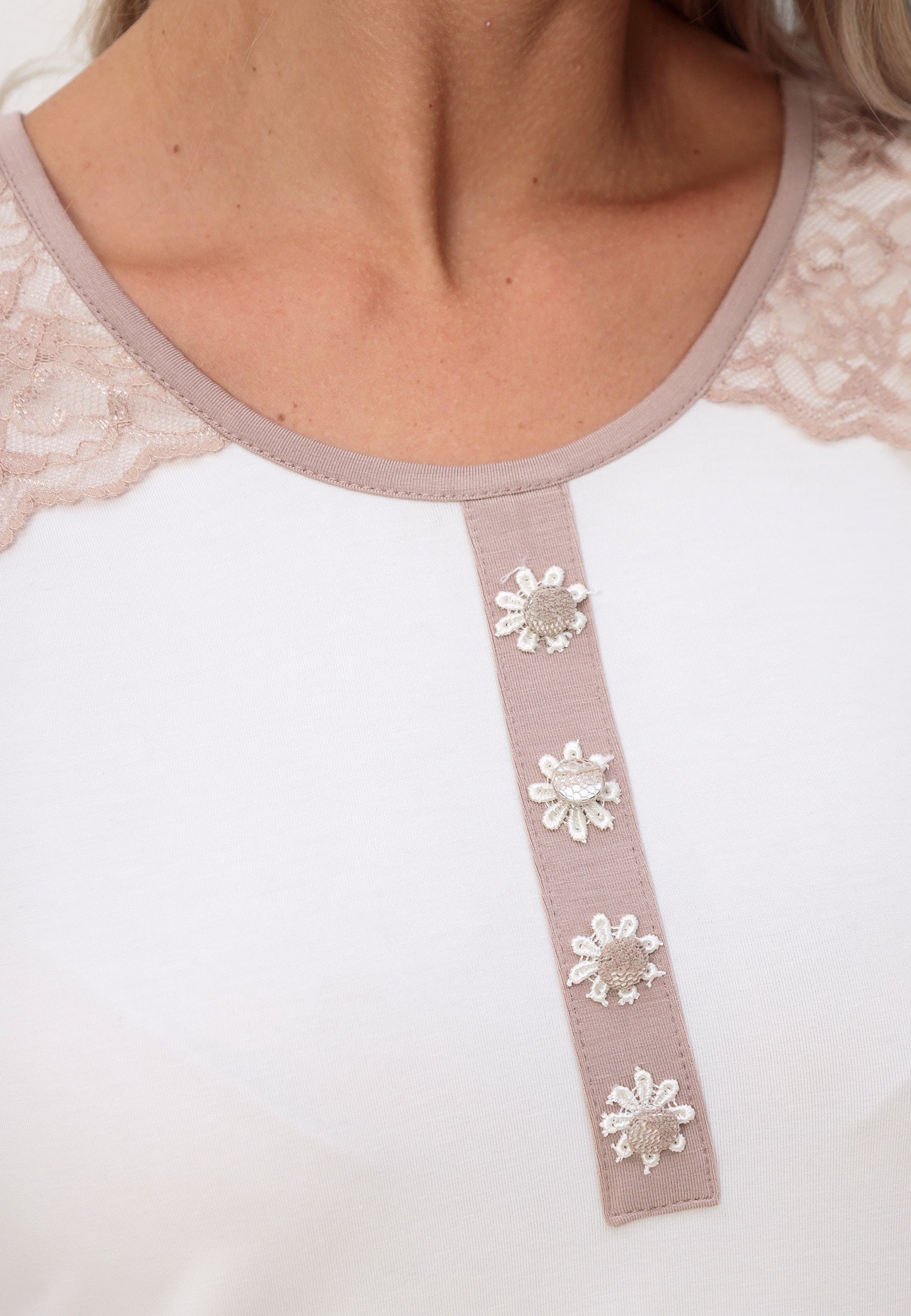 Damen Pyjama Set aus Bambusviskose mit Spitze an den Schultern