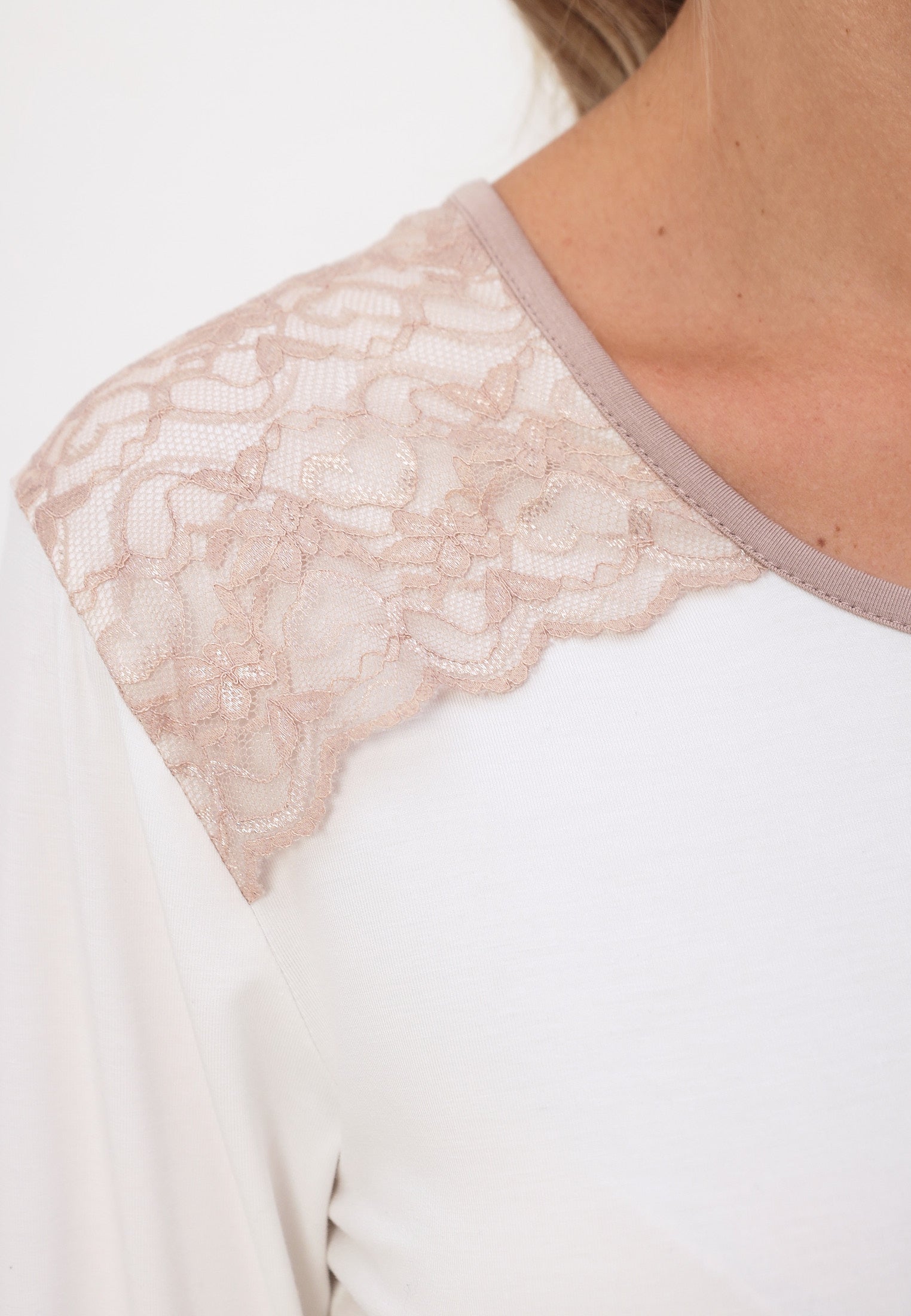 Damen Pyjama Set aus Bambusviskose mit Spitze an den Schultern