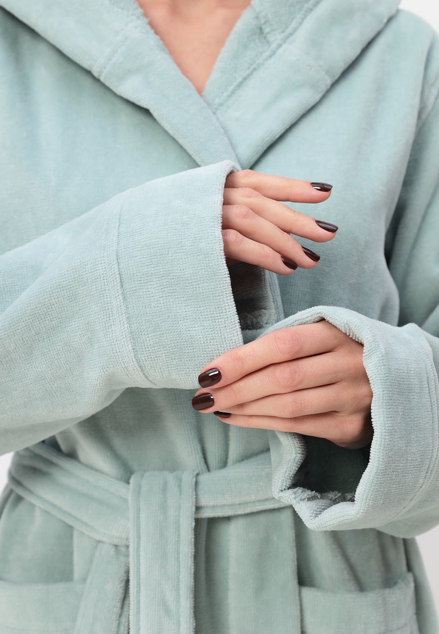 Damenbademantel aus hochwertiger Baumwolle