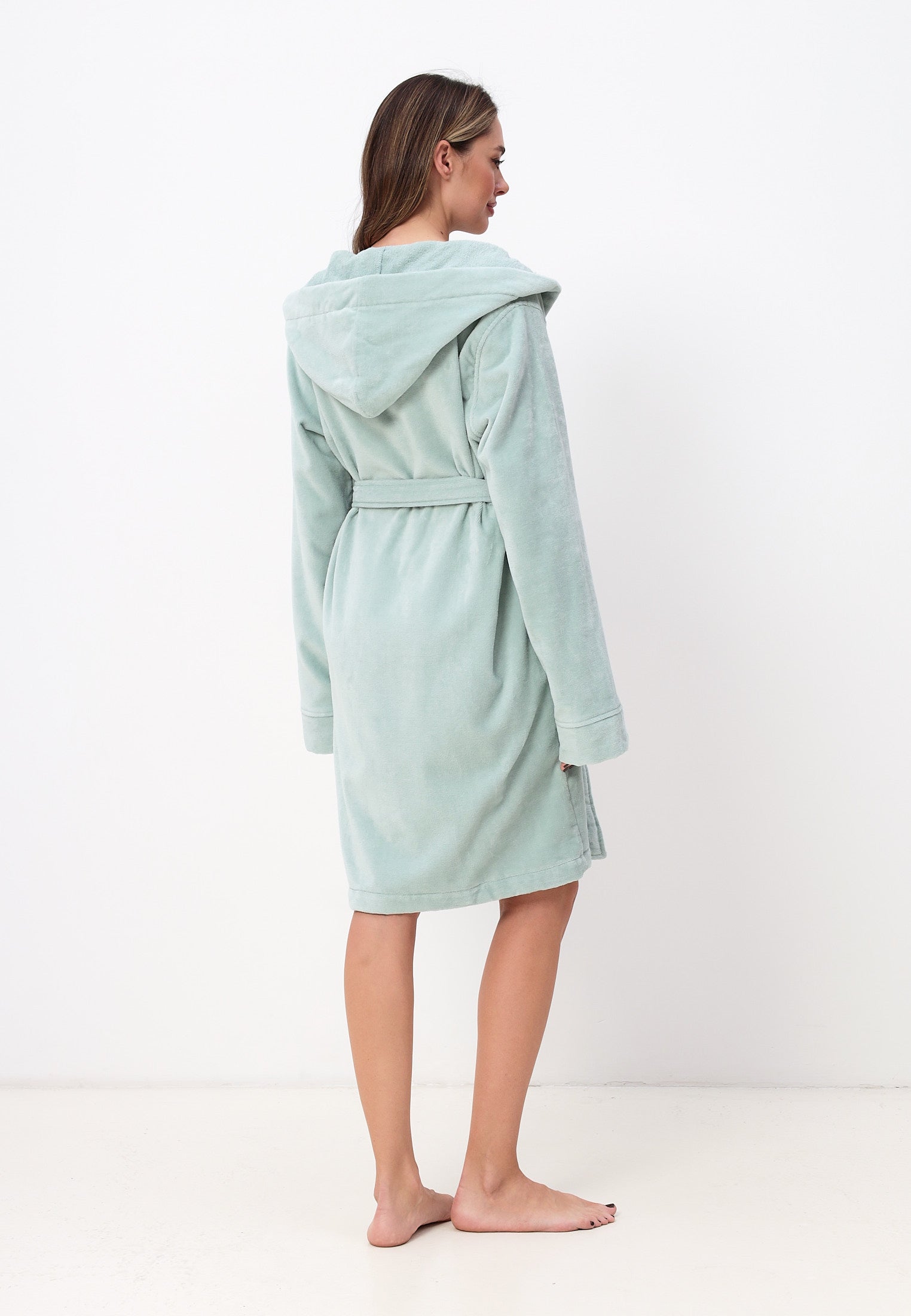 Damenbademantel aus hochwertiger Baumwolle