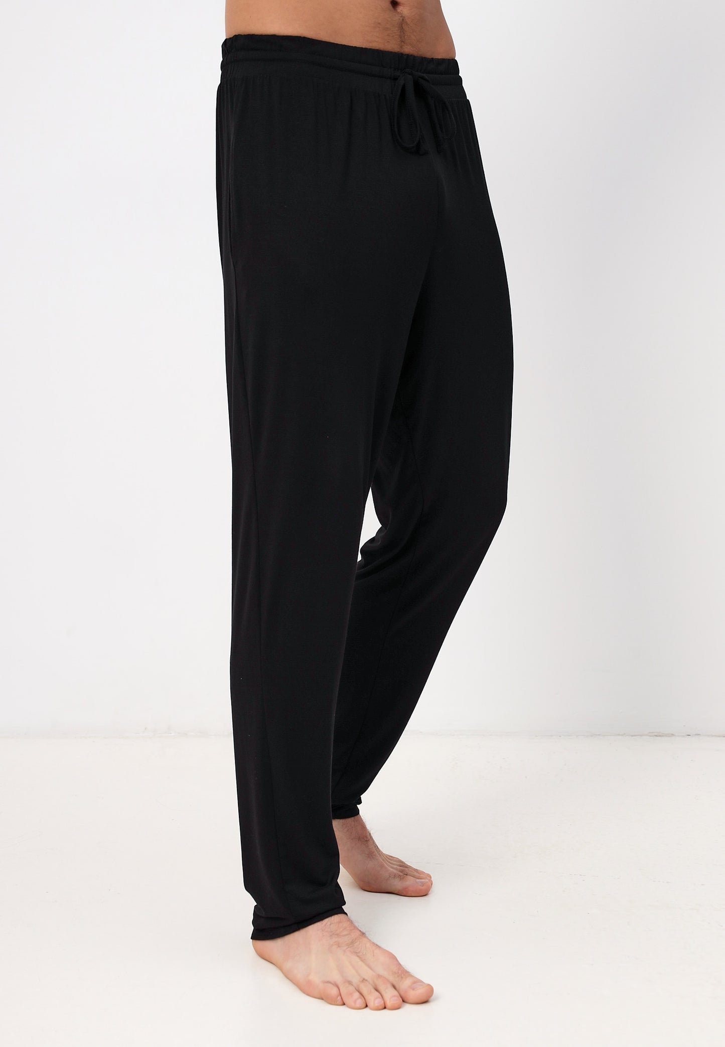 Men's pijama set made of bamboo viscose with long pants and top with short sleeves