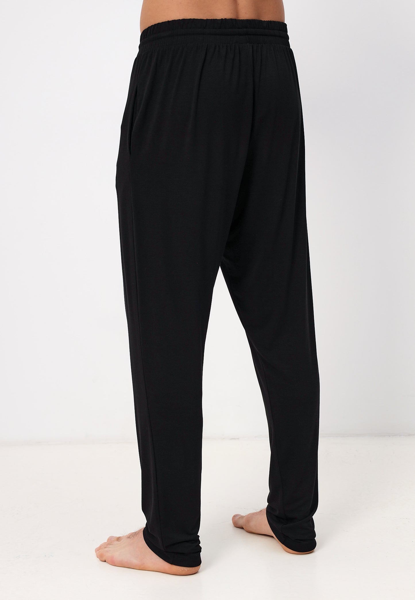 Men's pijama set made of bamboo viscose with long pants and top with short sleeves