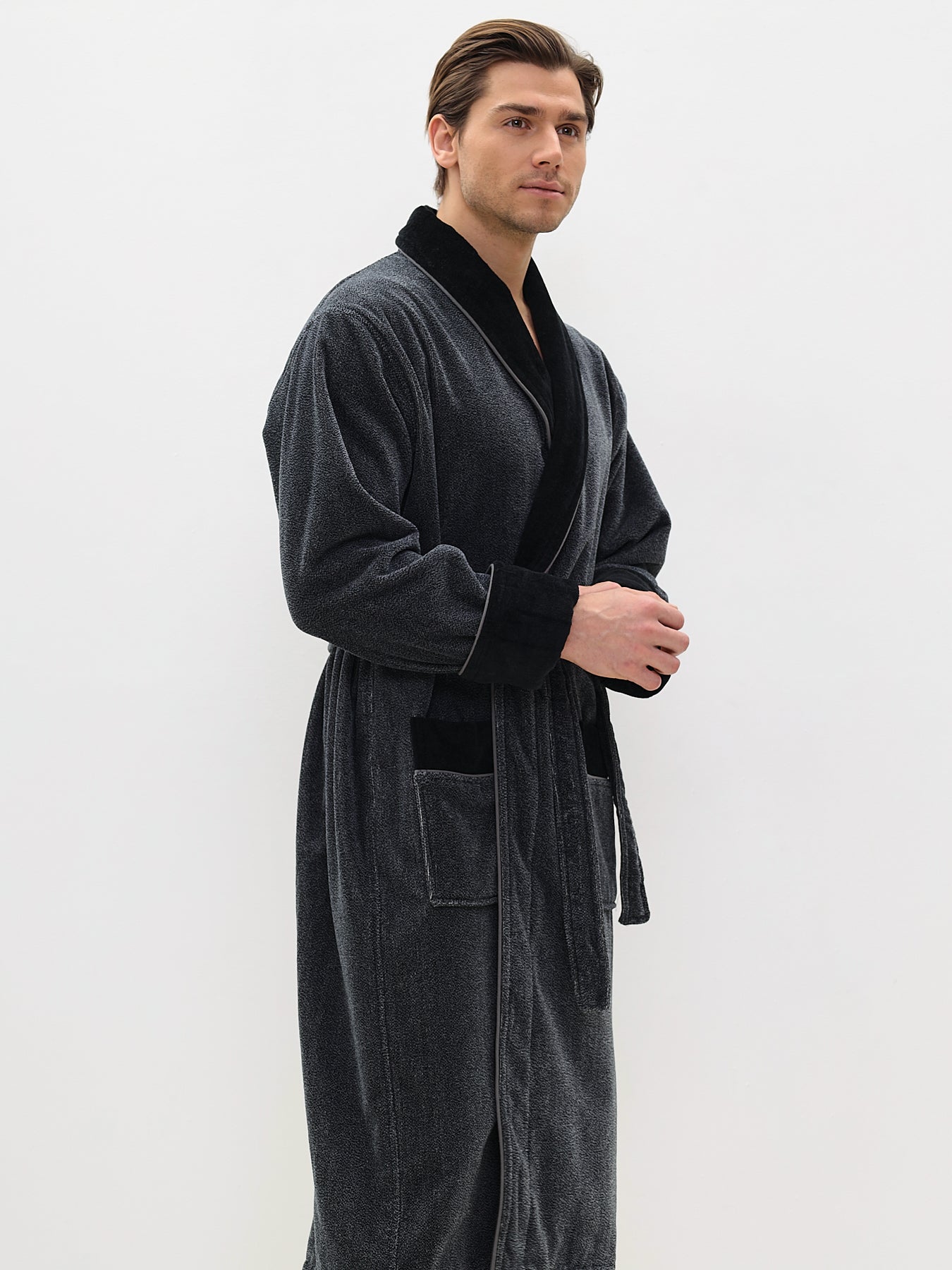 Noble shawl collar men's bathrobe made of high-quality cotton in velour melange design