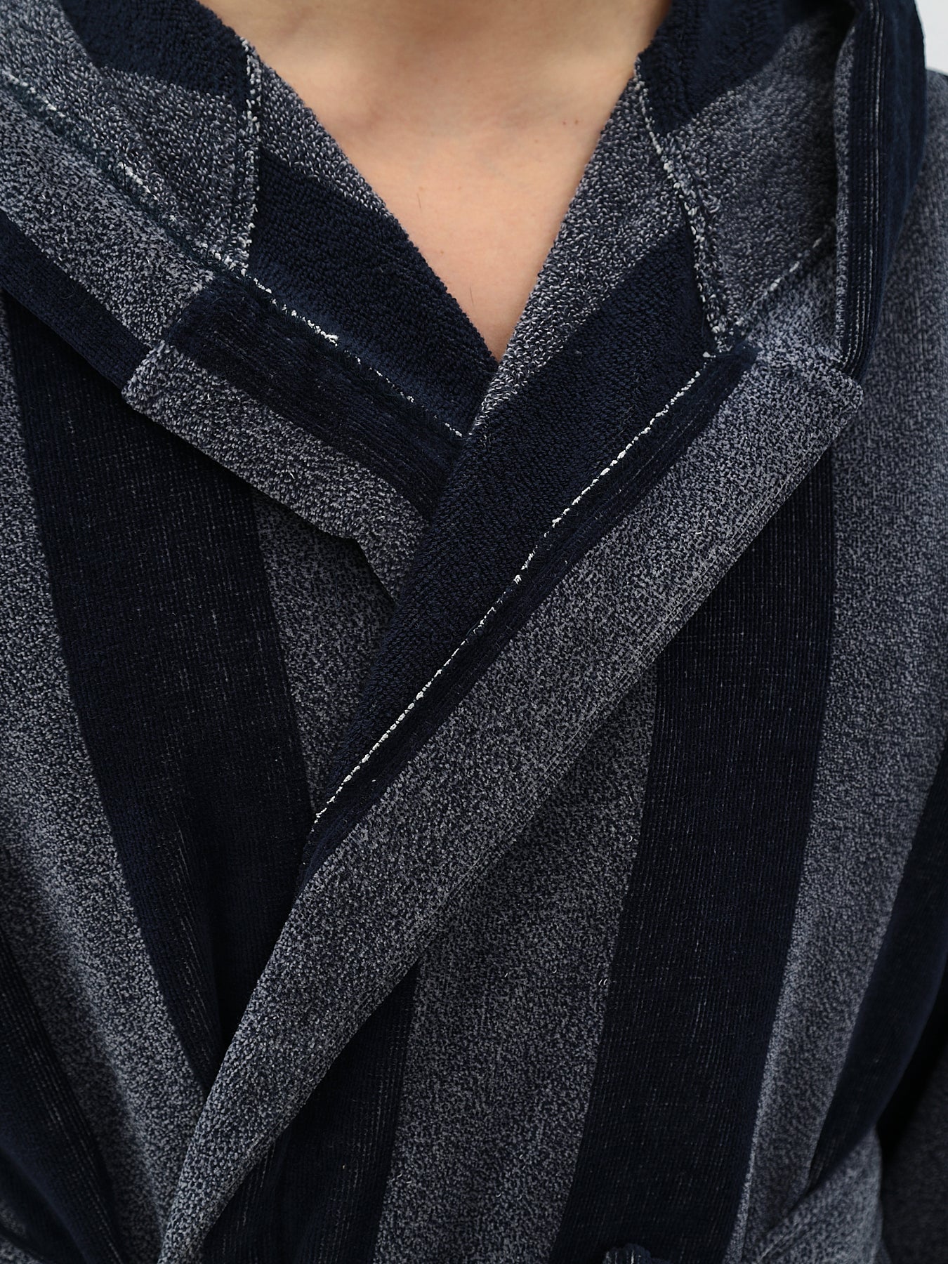 Noble men's bathrobe made of high-quality cotton with hood in velour melange stripe design