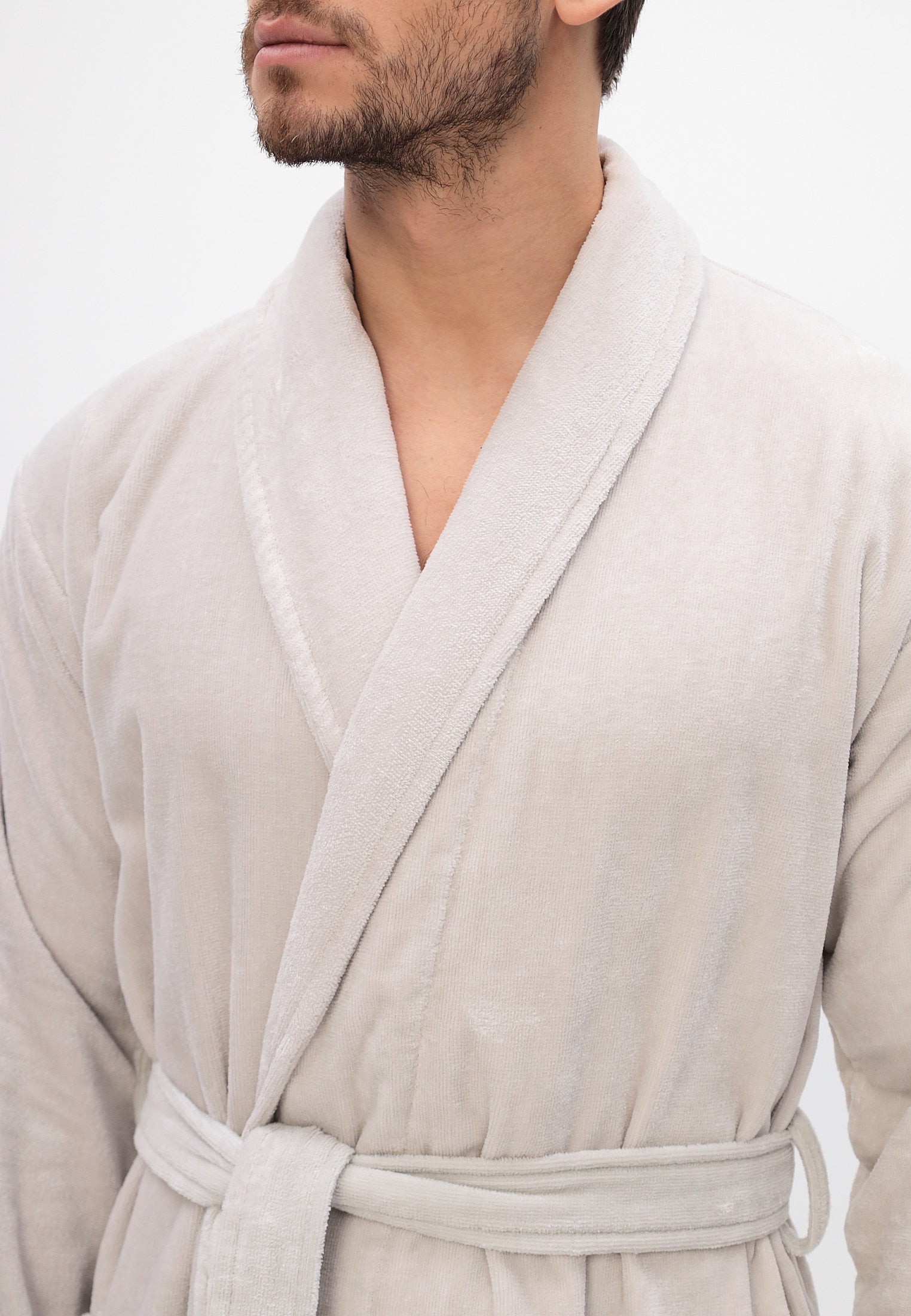 Noble shawl collar men's bathrobe made of high-quality cotton in velour