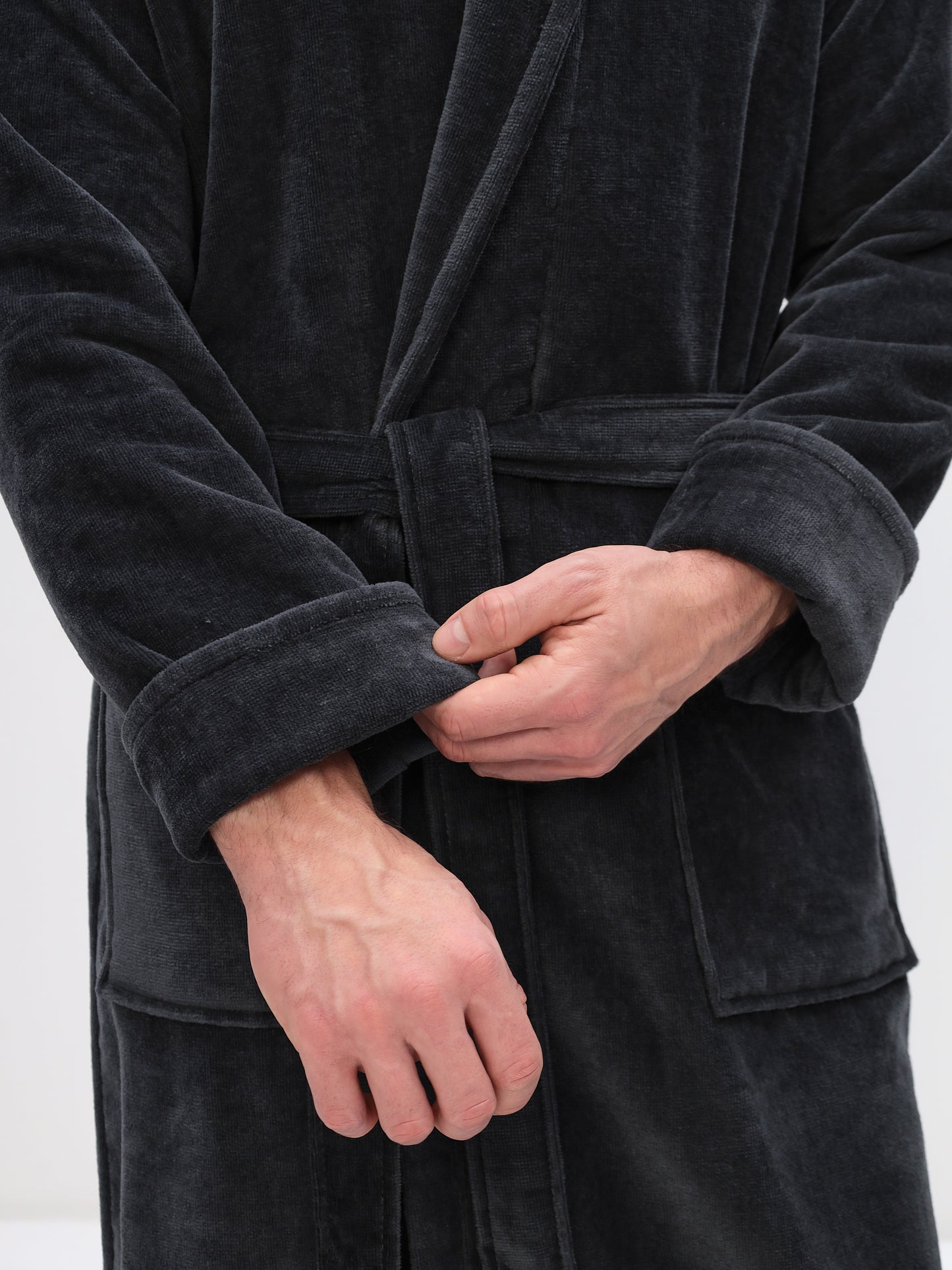 Noble shawl collar men's bathrobe made of high-quality cotton in velour