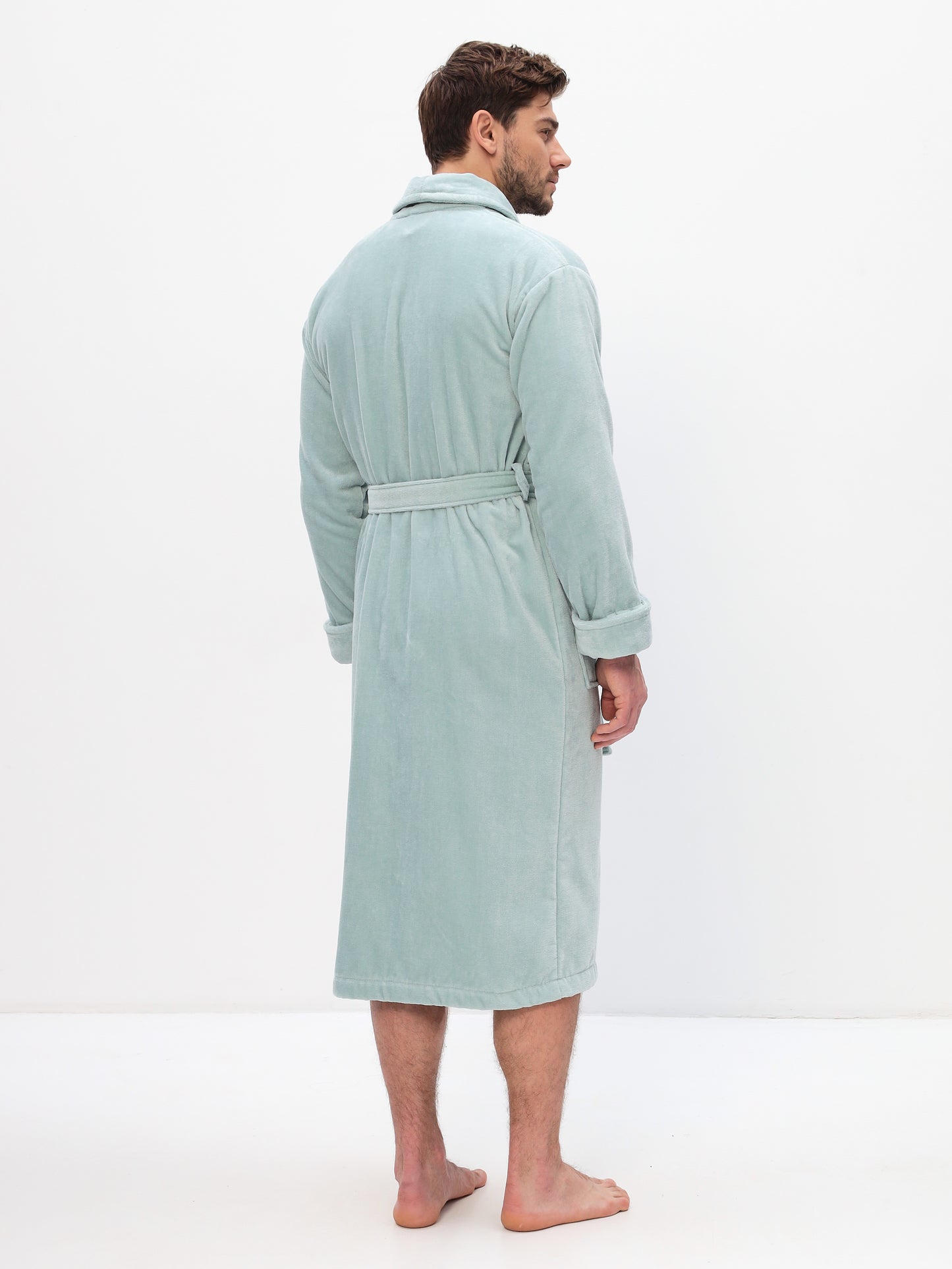 Noble shawl collar men's bathrobe made of high-quality cotton in velour
