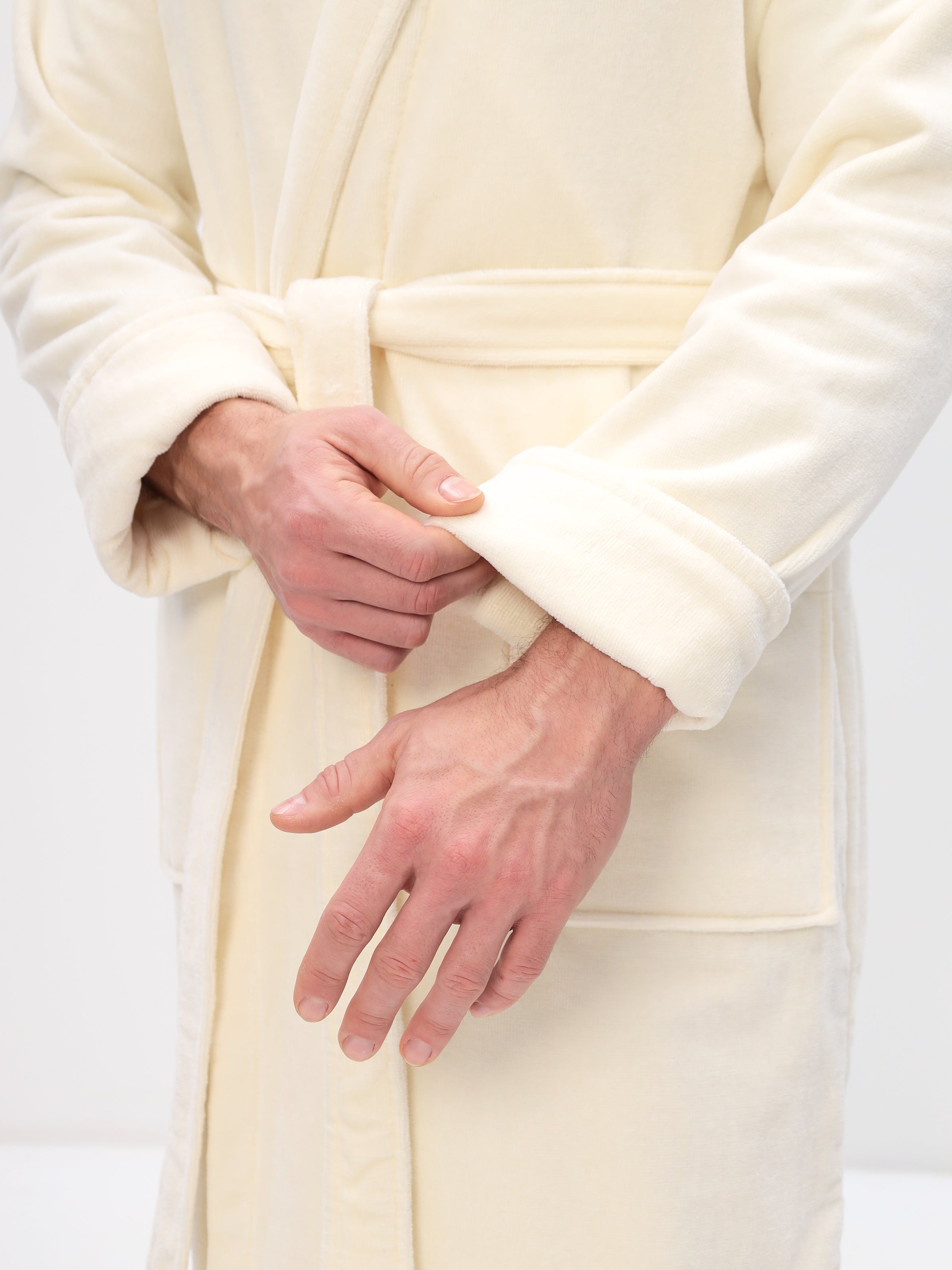 Noble shawl collar men's bathrobe made of high-quality cotton in velour