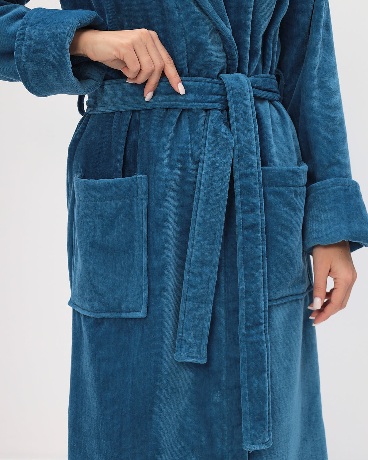 Noble shawl collar men's bathrobe made of high-quality cotton in velour