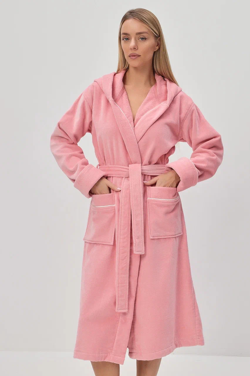 Premium Kapuzen-Bademantel aus 100% Baumwolle-Velours