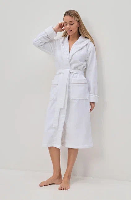 Premium Kapuzen-Bademantel aus 100% Baumwoll-Velours