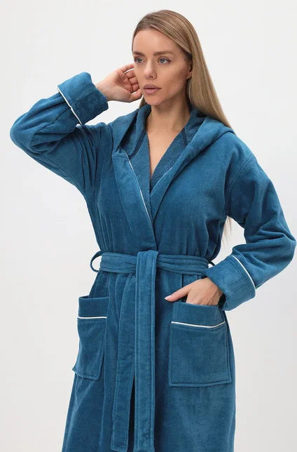 Premium Kapuzen-Bademantel aus 100% Baumwoll-Velours