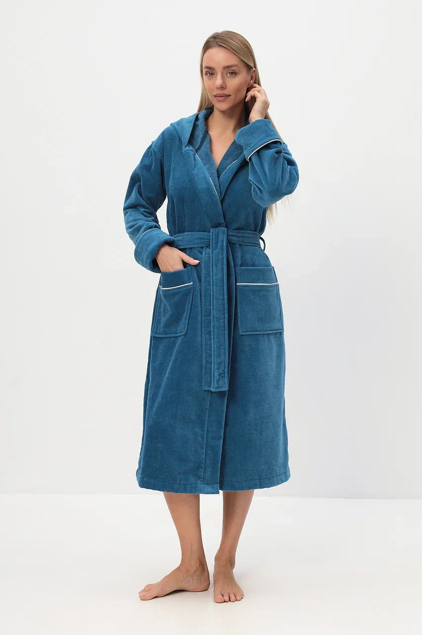 Premium Kapuzen-Bademantel aus 100% Baumwoll-Velours