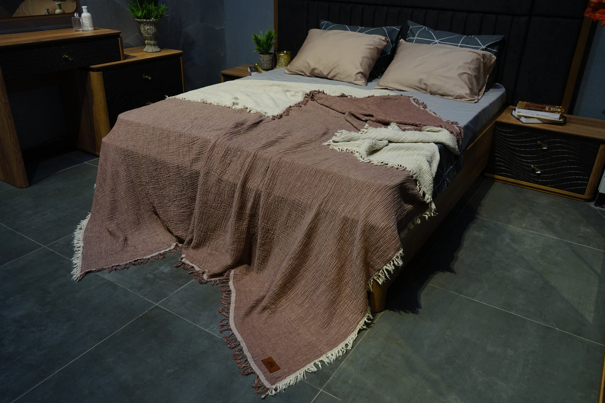 Premium muslin bedspread 240x260 cm - 100% cotton - extra soft cotton blanket as a cuddly blanket, bed throw, sofa throw, couch throw - warm sofa blanket