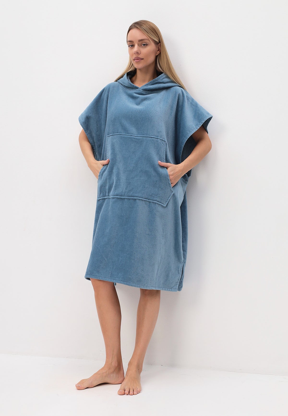 Men's poncho with hood made of 100% cotton