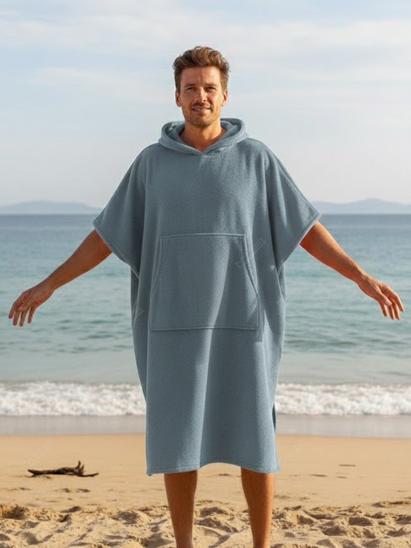 Poncho mit Kapuze aus 100% Baumwolle Frottier-Velours