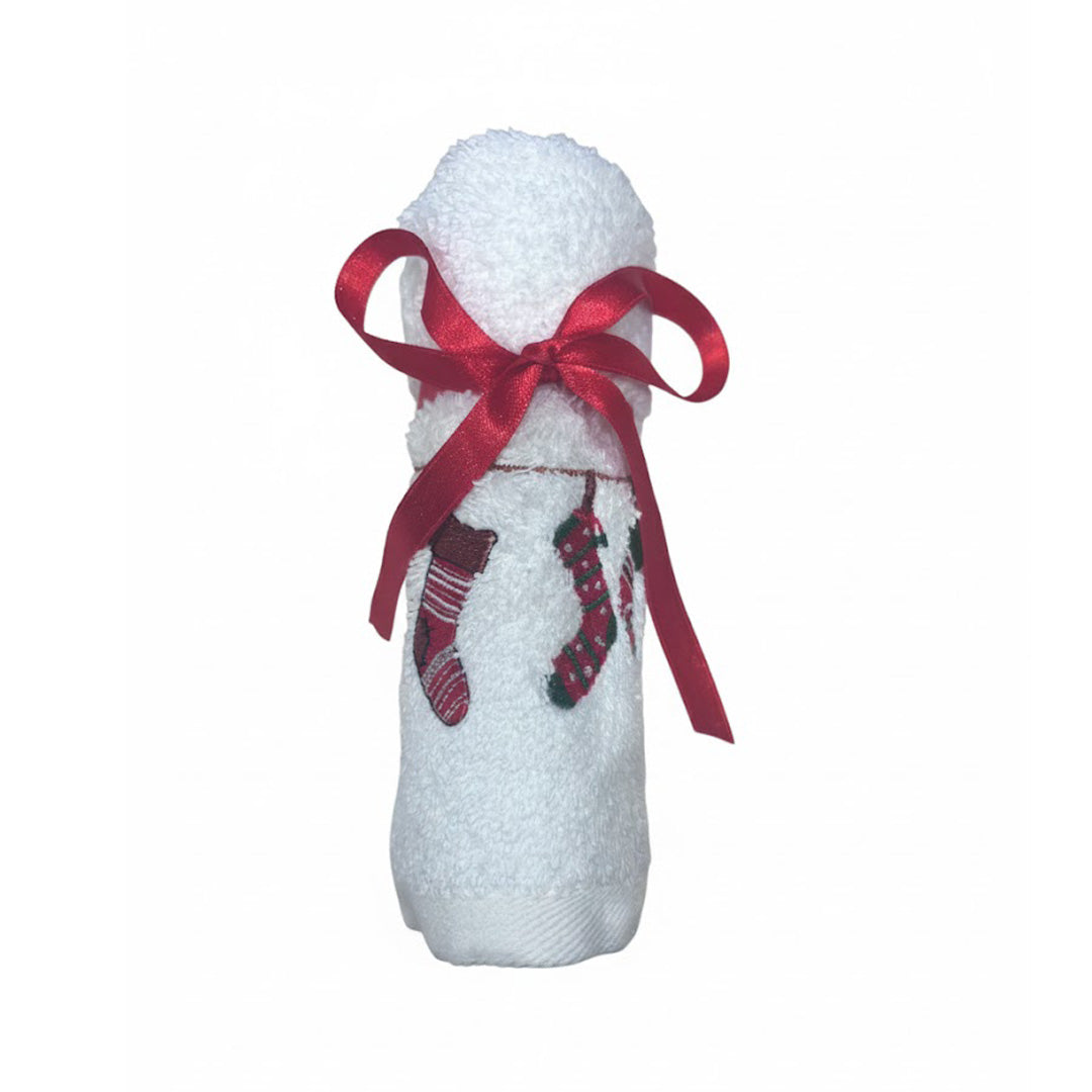 Gästehandtuch mit bestickten Weihnachtsstrümpfen