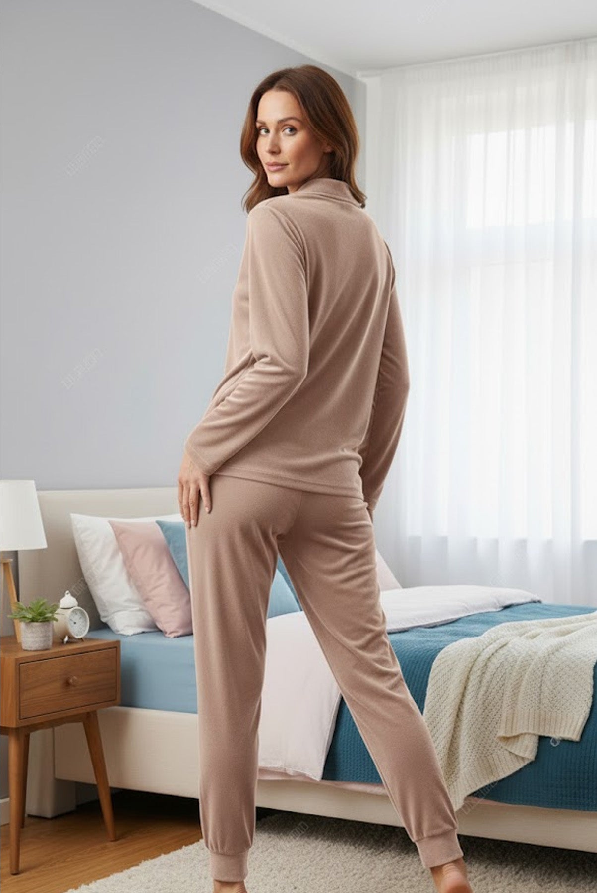 Niki Velour – Homewear & Schlafanzug