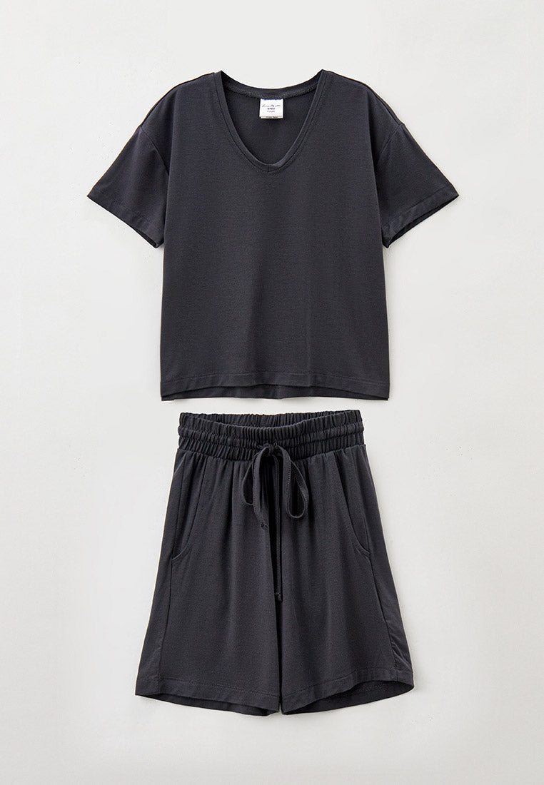 Children's pyjamas with short pants and top with short sleeves made of bamboo viscose (3/4 - 11/12 years)