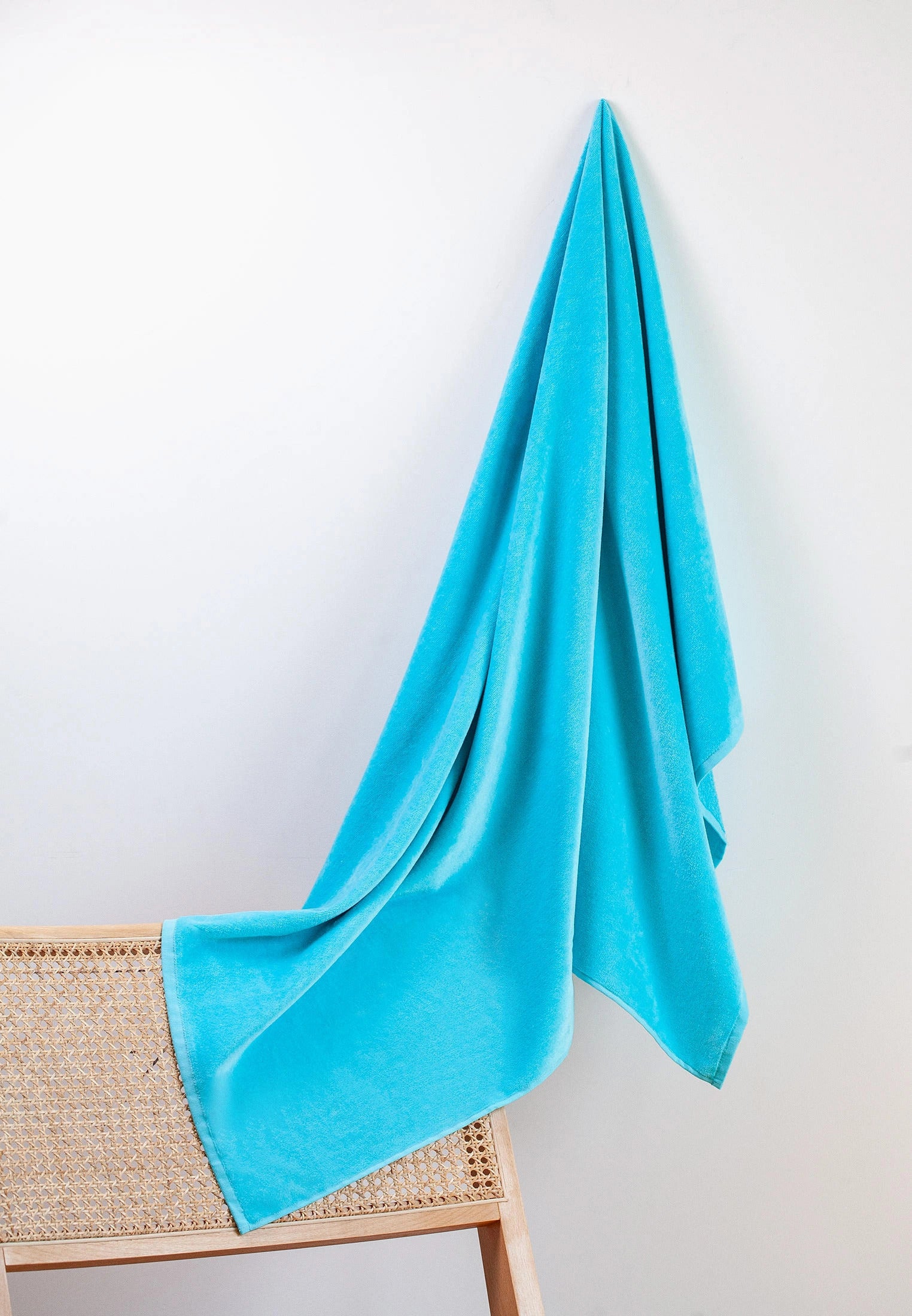 Premium Handtuch - Vielseitig, Nachhaltig, Saugstark - 100% Baumwolle - Strand, Bade, Dusch, Yoga, Spa & Reise-Tuch (90 x 170 cm) Turquoise