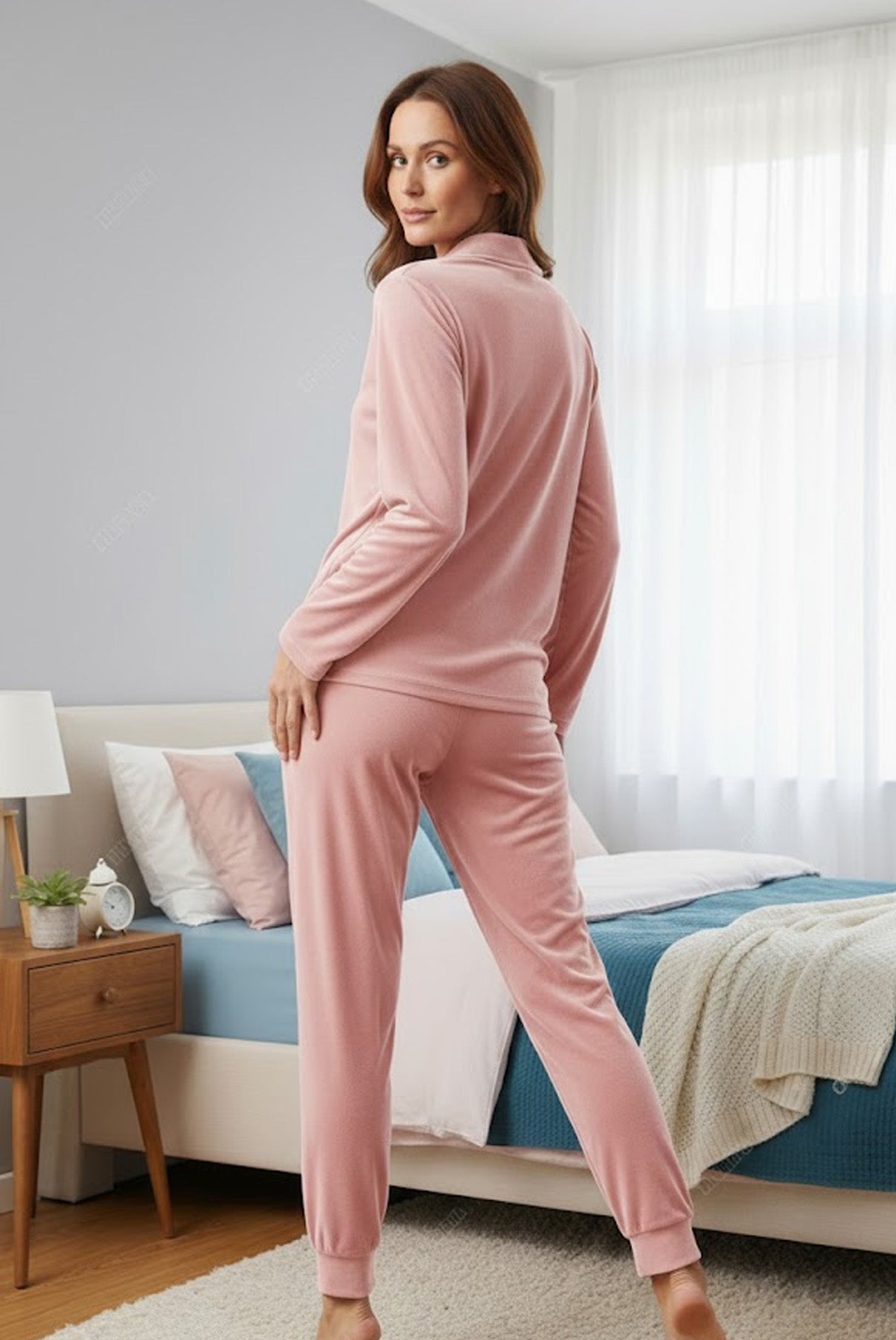 Niki Velour – Homewear & Schlafanzug