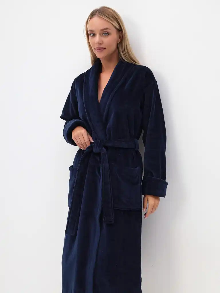 Noble shawl collar men's bathrobe made of high-quality cotton in velour