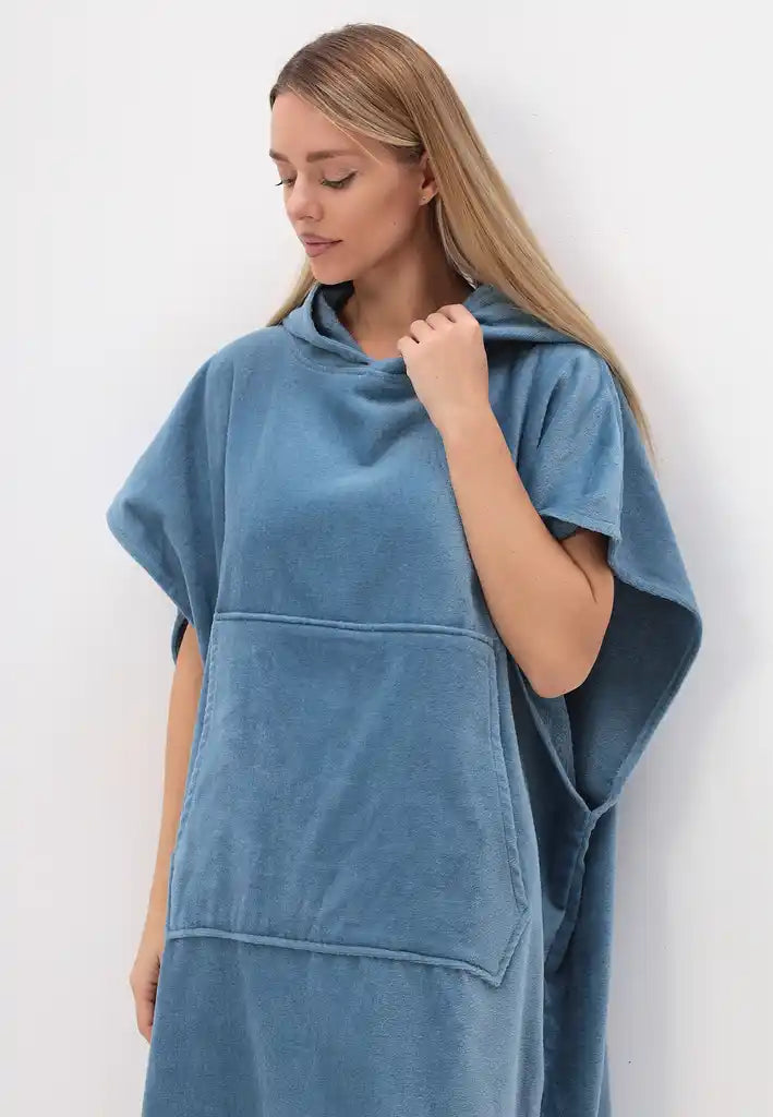 Men's poncho with hood made of 100% cotton