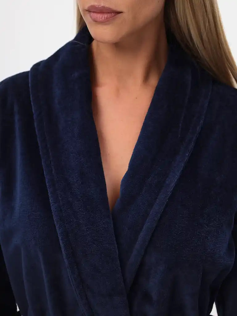 Noble shawl collar men's bathrobe made of high-quality cotton in velour
