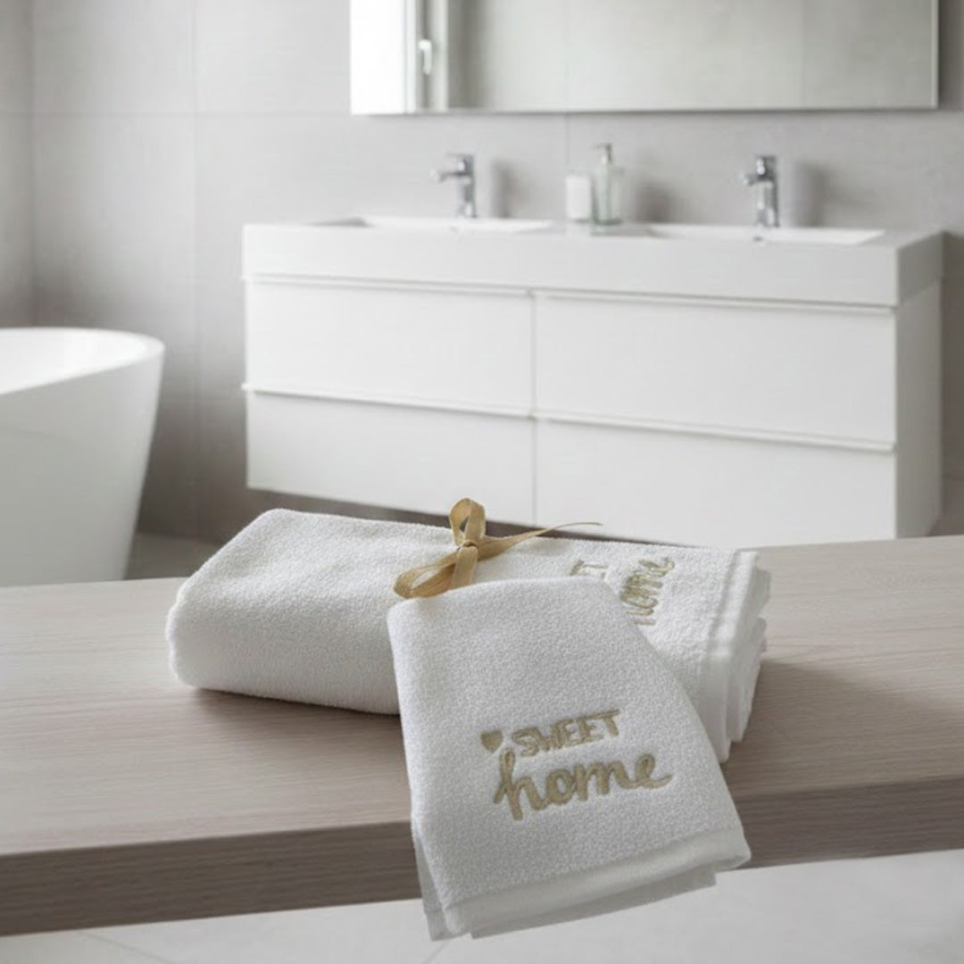 Besticktes Gästehandtuch mit Sweet Home-Stickerei