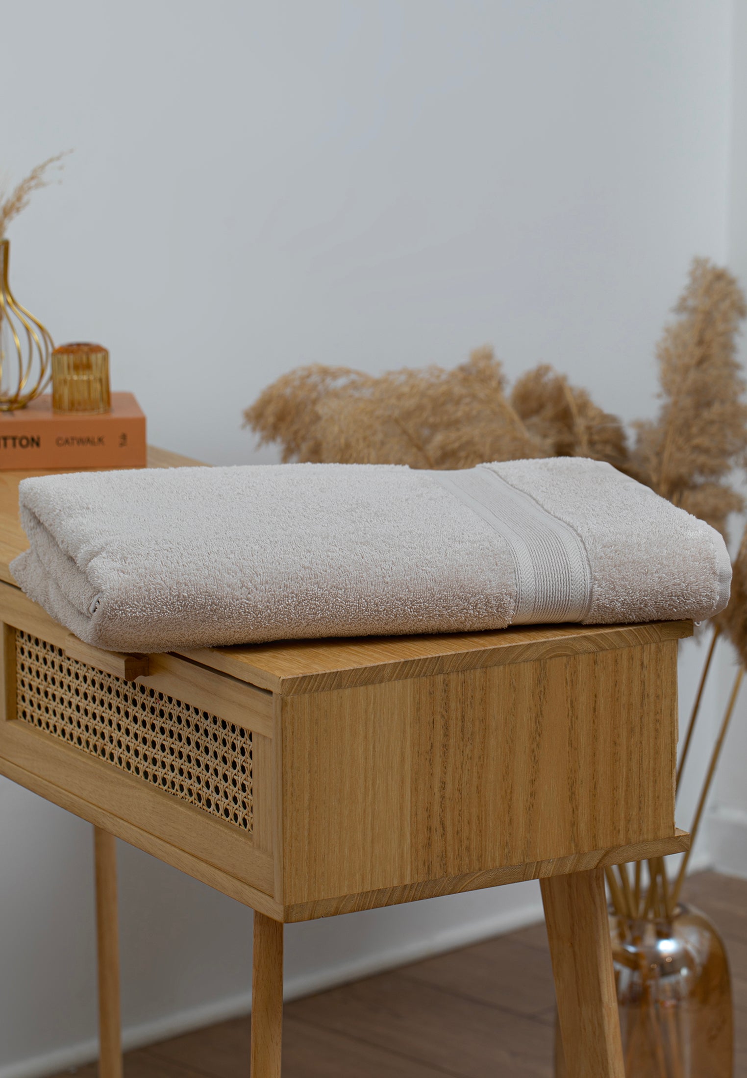 Premium Handtuch - Vielseitig, Nachhaltig, Saugstark & Schnelltrocknend - 100% Baumwolle