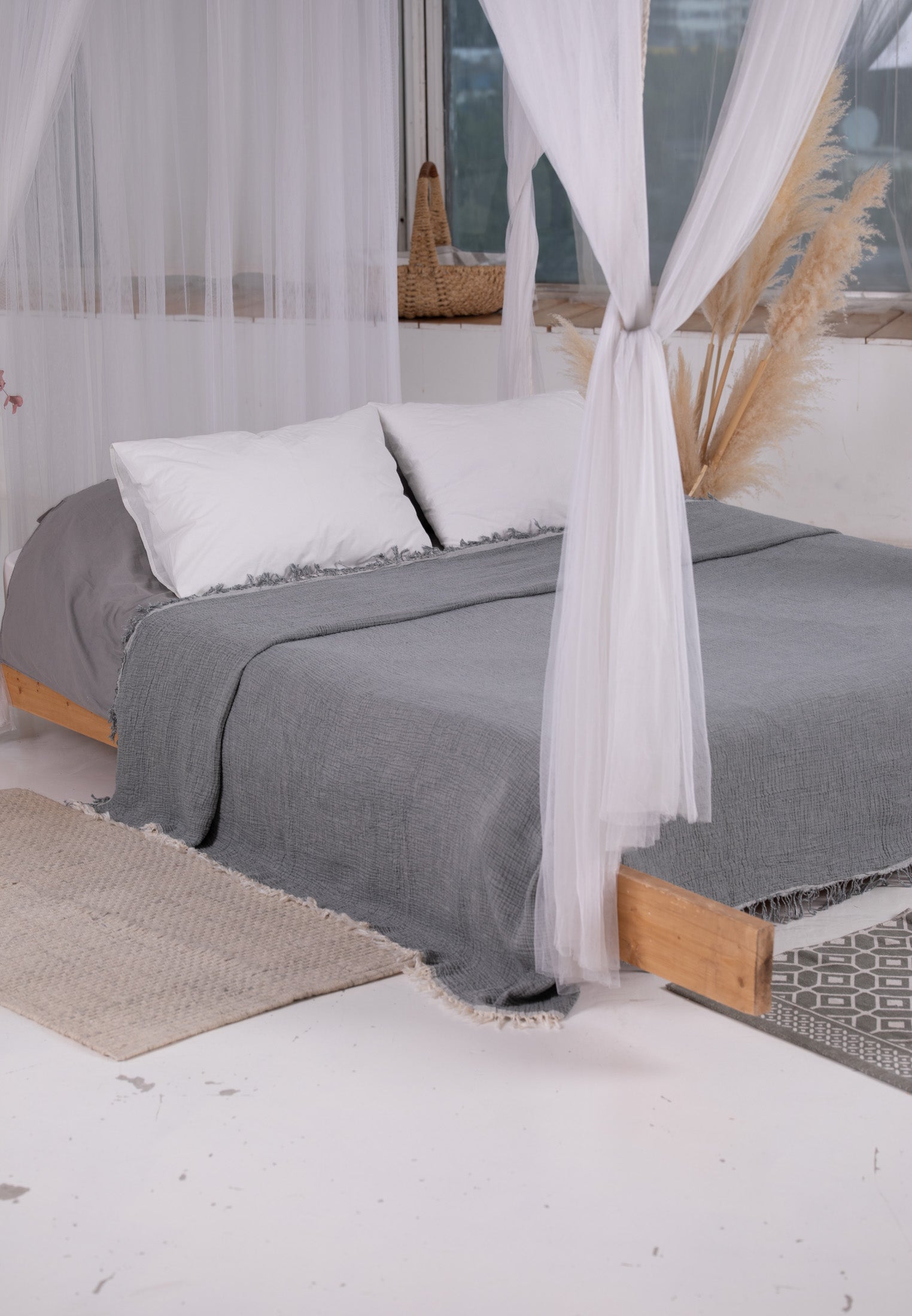 Premium Musselin Tagesdecke 240x260 cm - 100% Baumwolle - extraweiche Baumwolldecke als Kuscheldecke, Bett-Überwurf, Sofa-Überwurf, Couch-Überwurf - warme Sofa-Decke