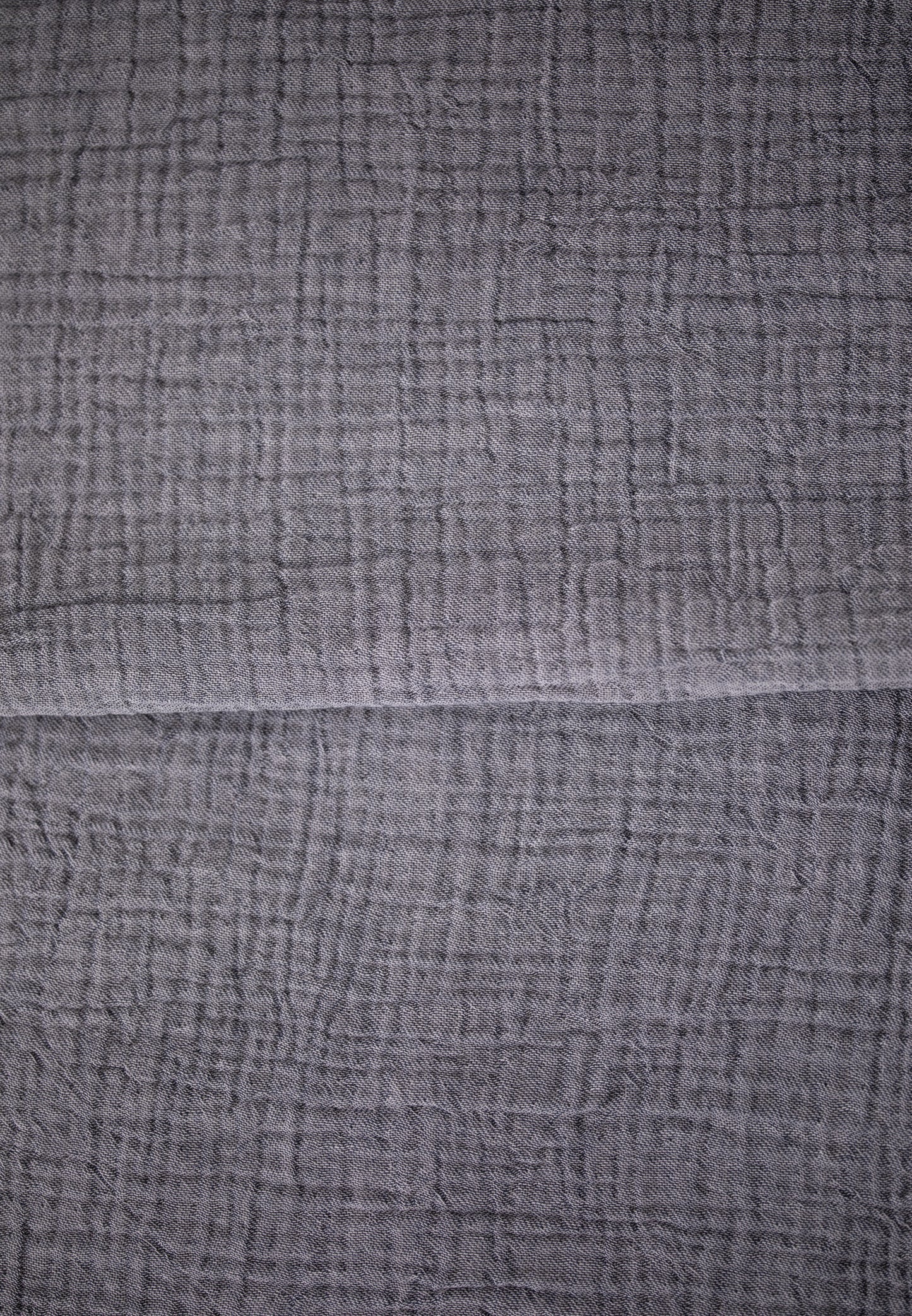 Premium Musselin Tagesdecke 240x260 cm - 100% Baumwolle - extraweiche Baumwolldecke als Kuscheldecke, Bett-Überwurf, Sofa-Überwurf, Couch-Überwurf - warme Sofa-Decke LMS-6481 (Anthrazit)