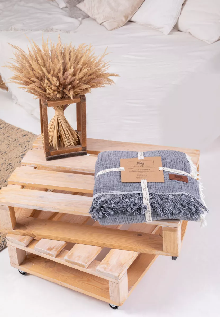 Premium Musselin Tagesdecke 240x260 cm - 100% Baumwolle - extraweiche Baumwolldecke als Kuscheldecke, Bett-Überwurf, Sofa-Überwurf, Couch-Überwurf - warme Sofa-Decke