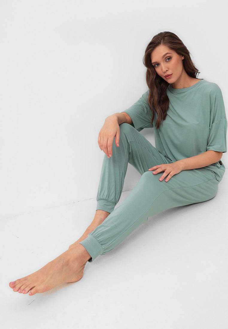 Women's pajama set made of bamboo viscose 