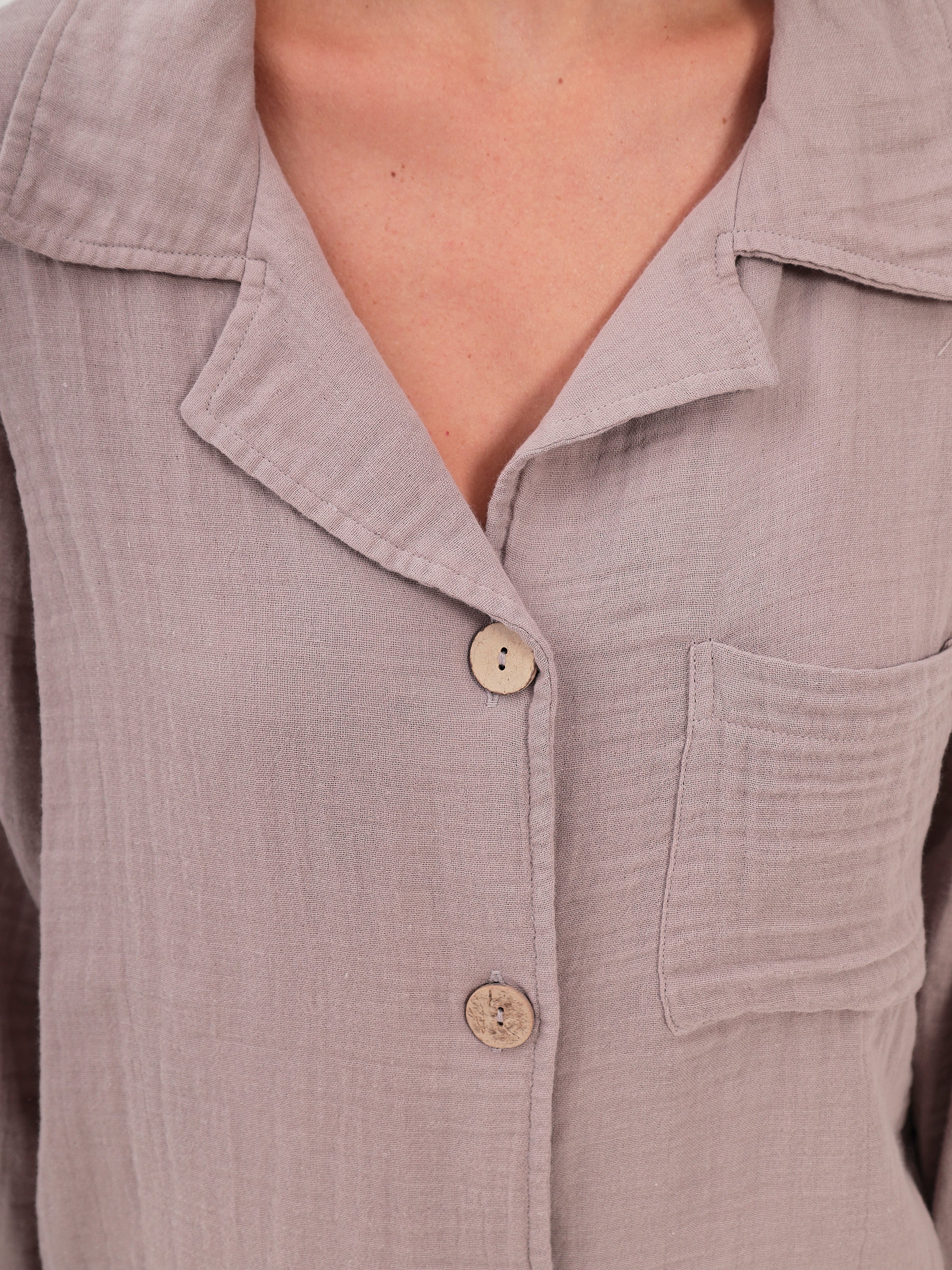 Women's summer and leisure fashion - shirt made of casual muslin 