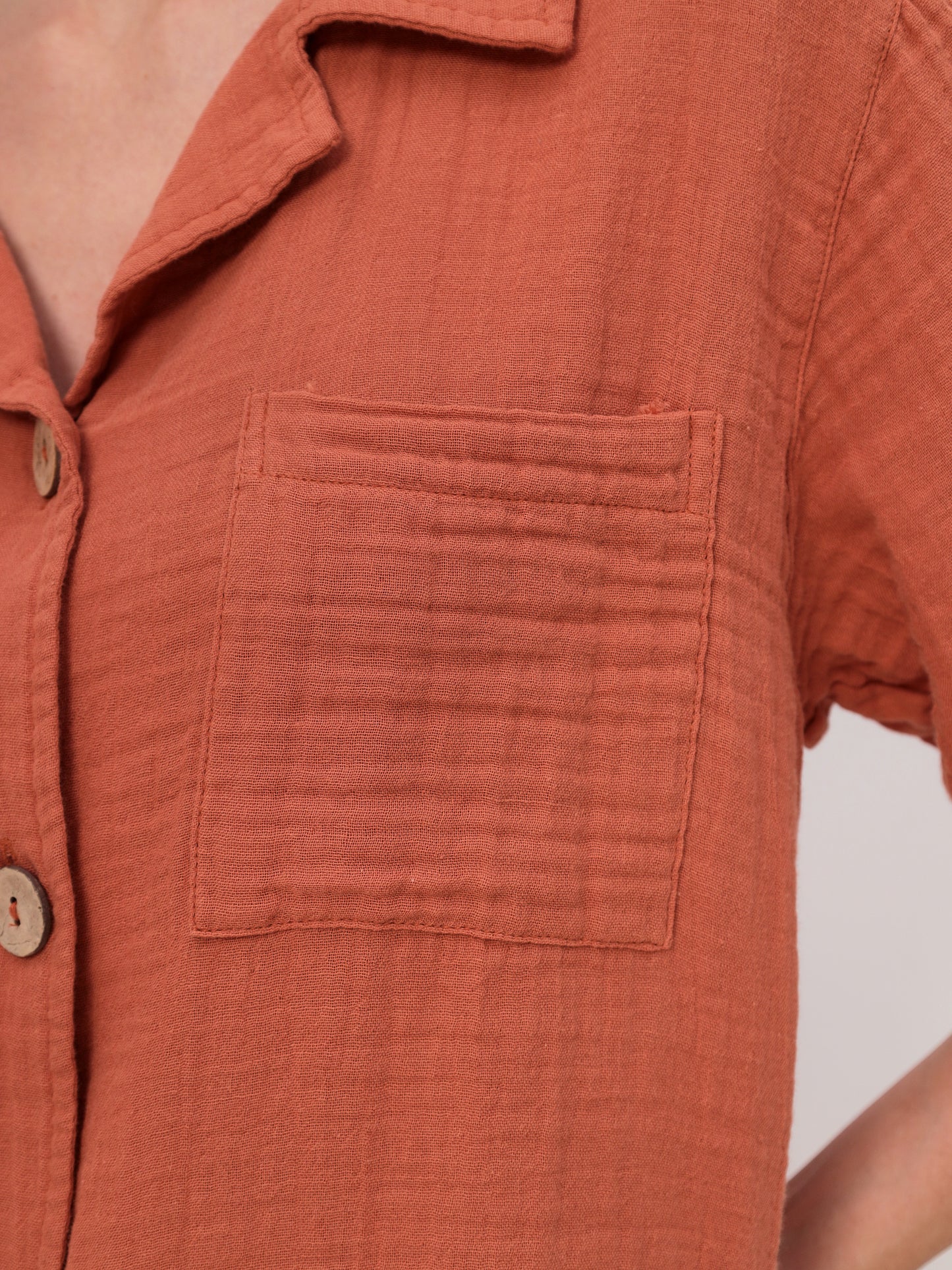 2teilige Damen Sommer Mode T-Shirt und Short Hosen Set aus lässige Musselin mit Kordelzug Freizeit Shorts LMS-6216 Burnt Brick