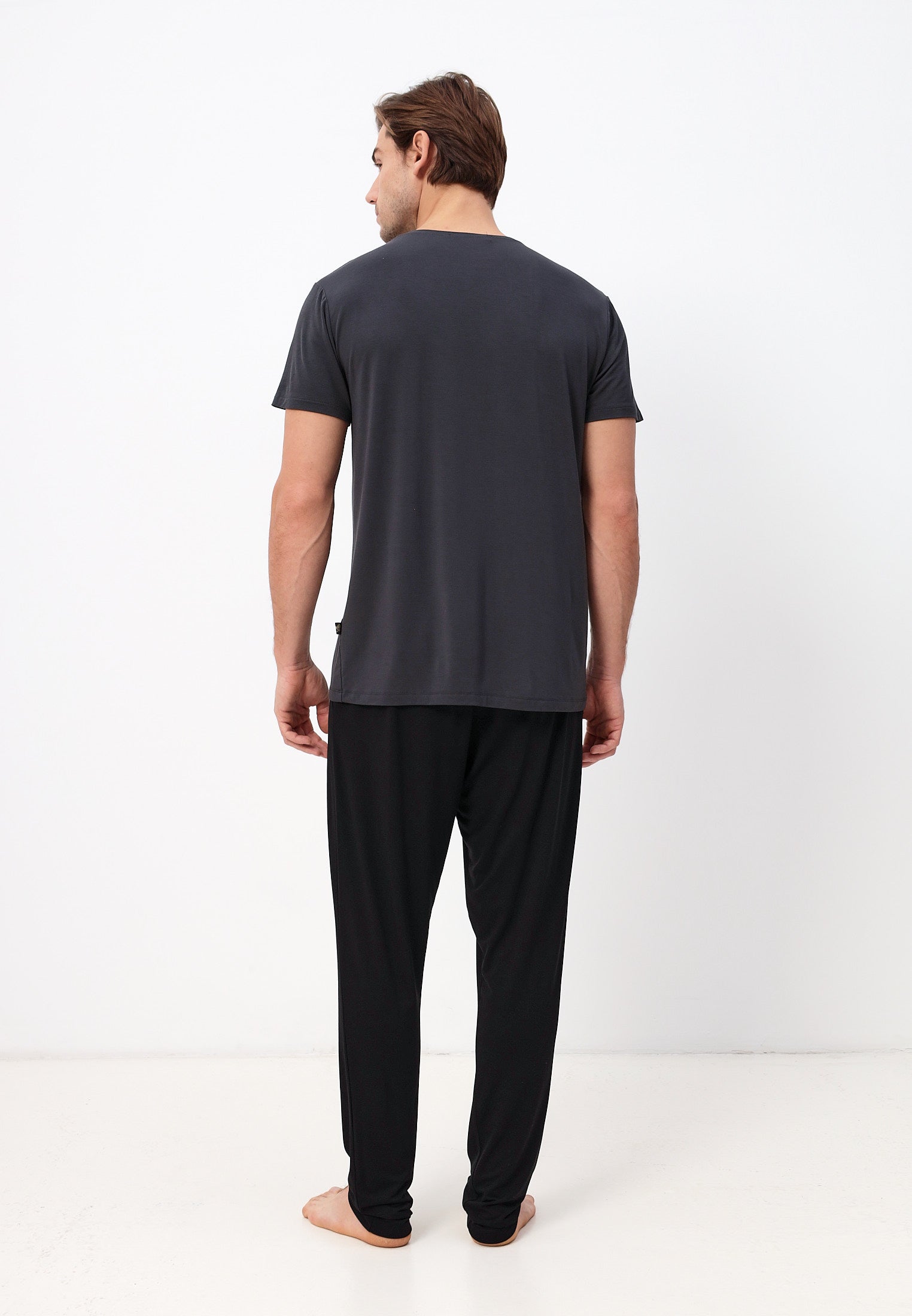 Herren Pijama Set aus Bambusviskose mit langer Hose und Oberteil mit kurzen Ärmeln