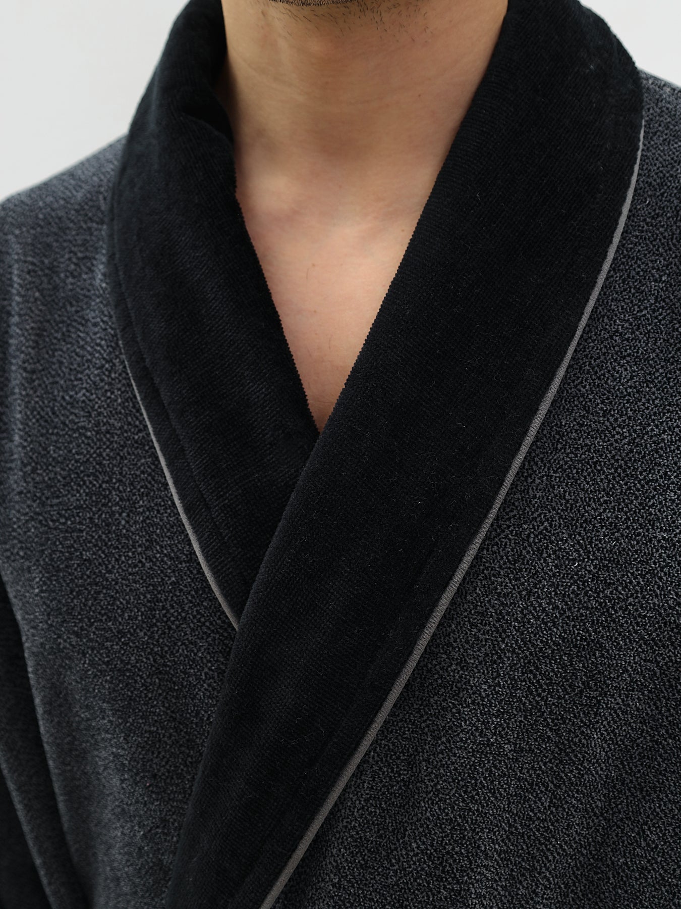 Peignoir élégant à col châle pour hommes en coton de haute qualité au design velours mélangé 