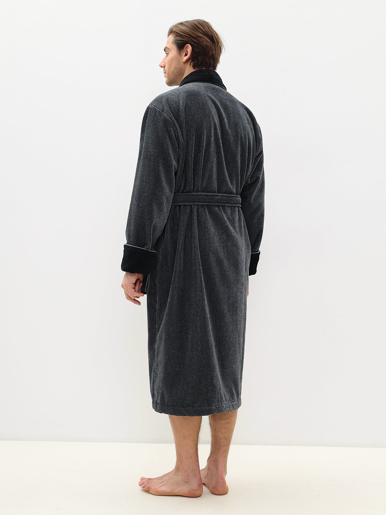 Edeler Schalkragen Herrenbademantel aus hochwertiger Baumwolle in Velour Melange Design