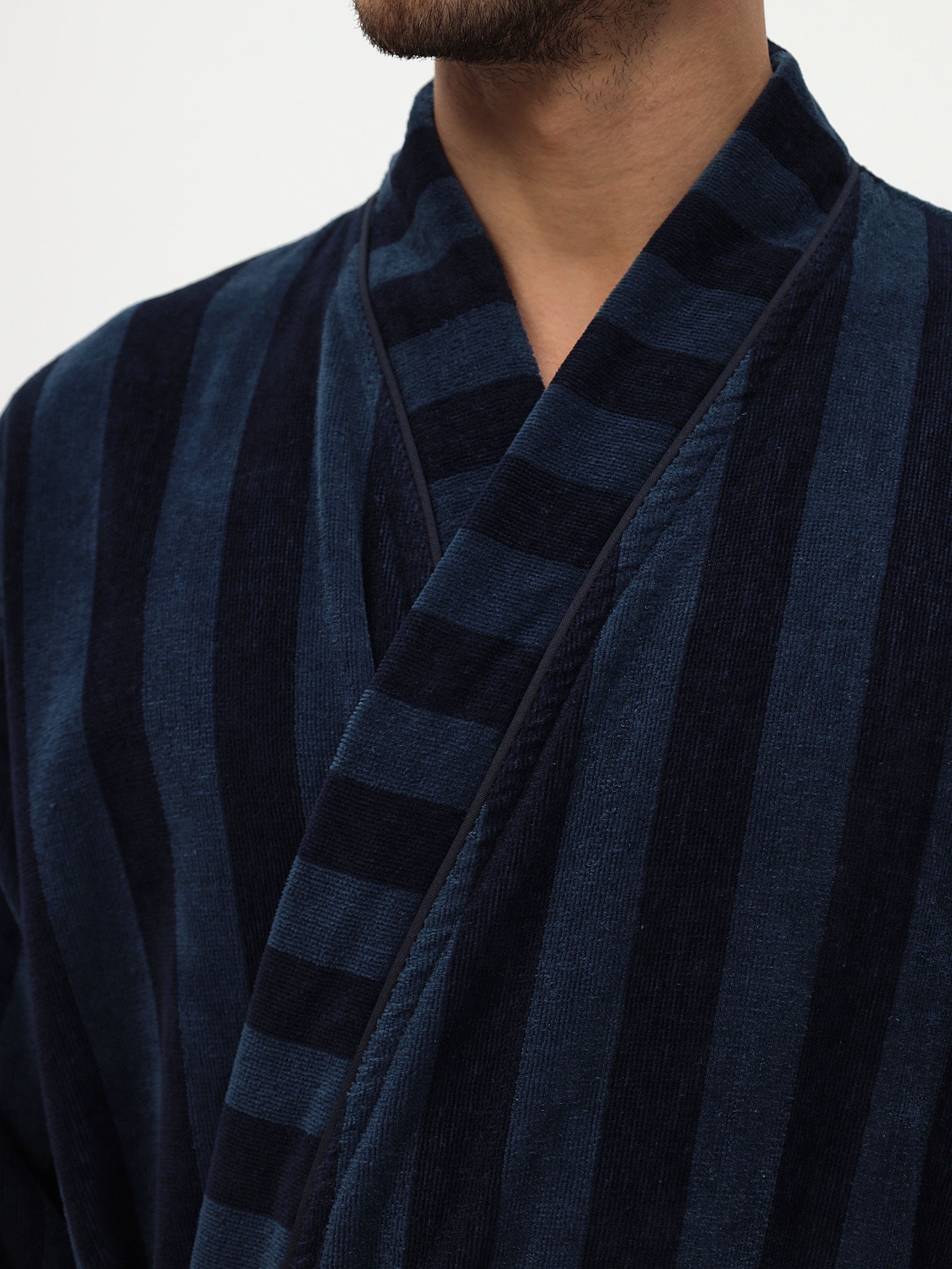 AVAILABLE IN OVERSIZES - Elegant men's bathrobe made of high-quality cotton with hood in velour in melange horizontal stripe design 