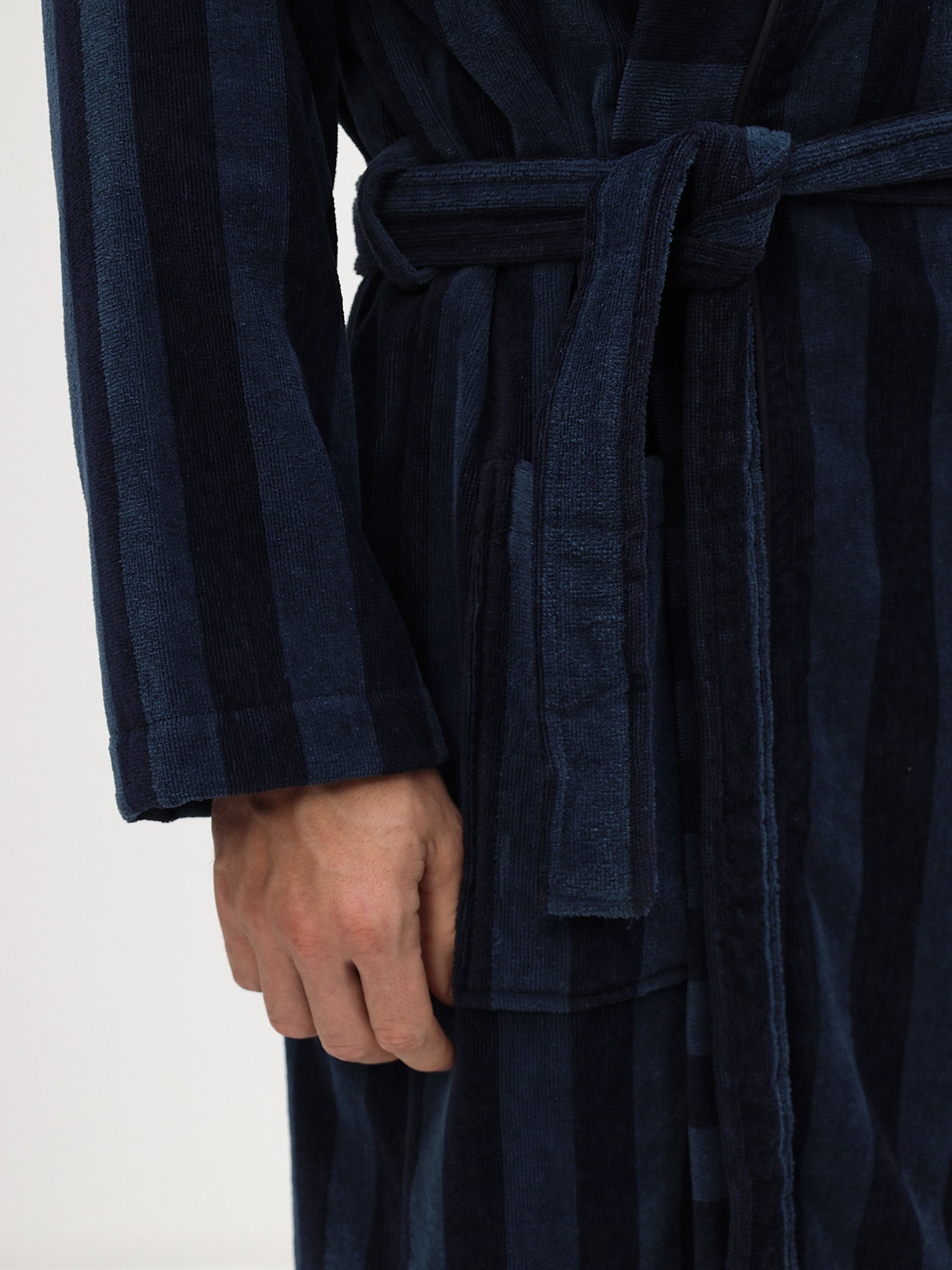 AVAILABLE IN OVERSIZES - Elegant men's bathrobe made of high-quality cotton with hood in velour in melange horizontal stripe design 