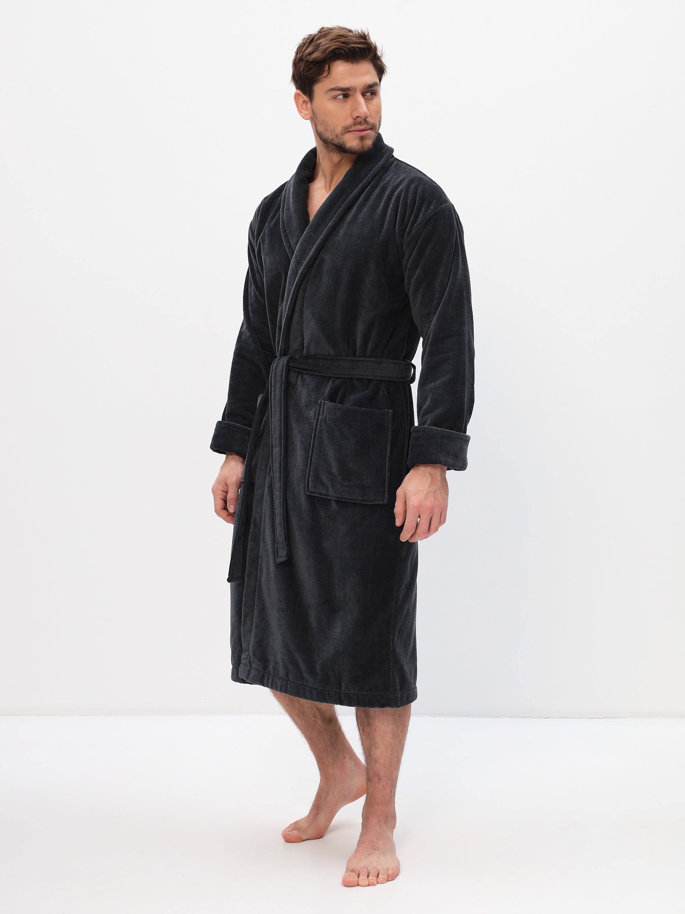 Edeler Schalkragen Herrenbademantel aus hochwertiger Baumwolle in Velour