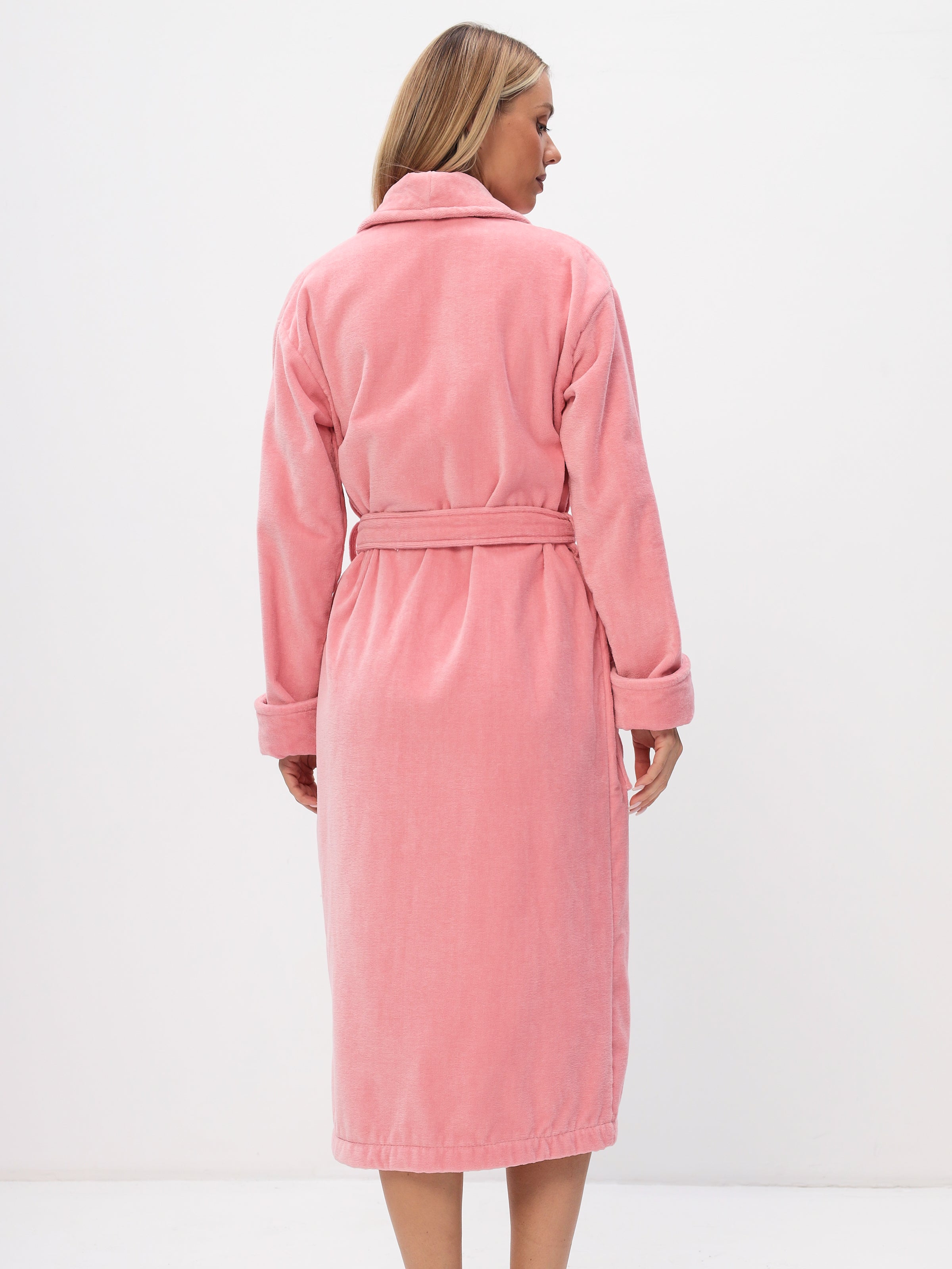 Edeler Schalkragen Damenbademantel aus hochwertiger Baumwolle in Velour